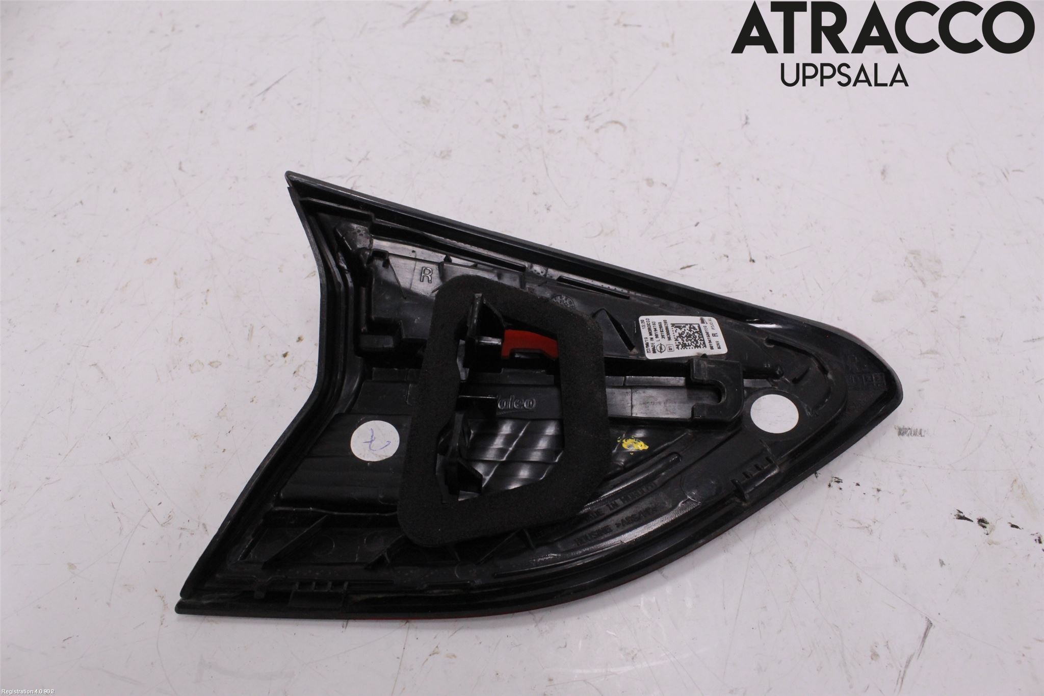 Opel CORSA F, CORSA-E 20- Refleks Bak