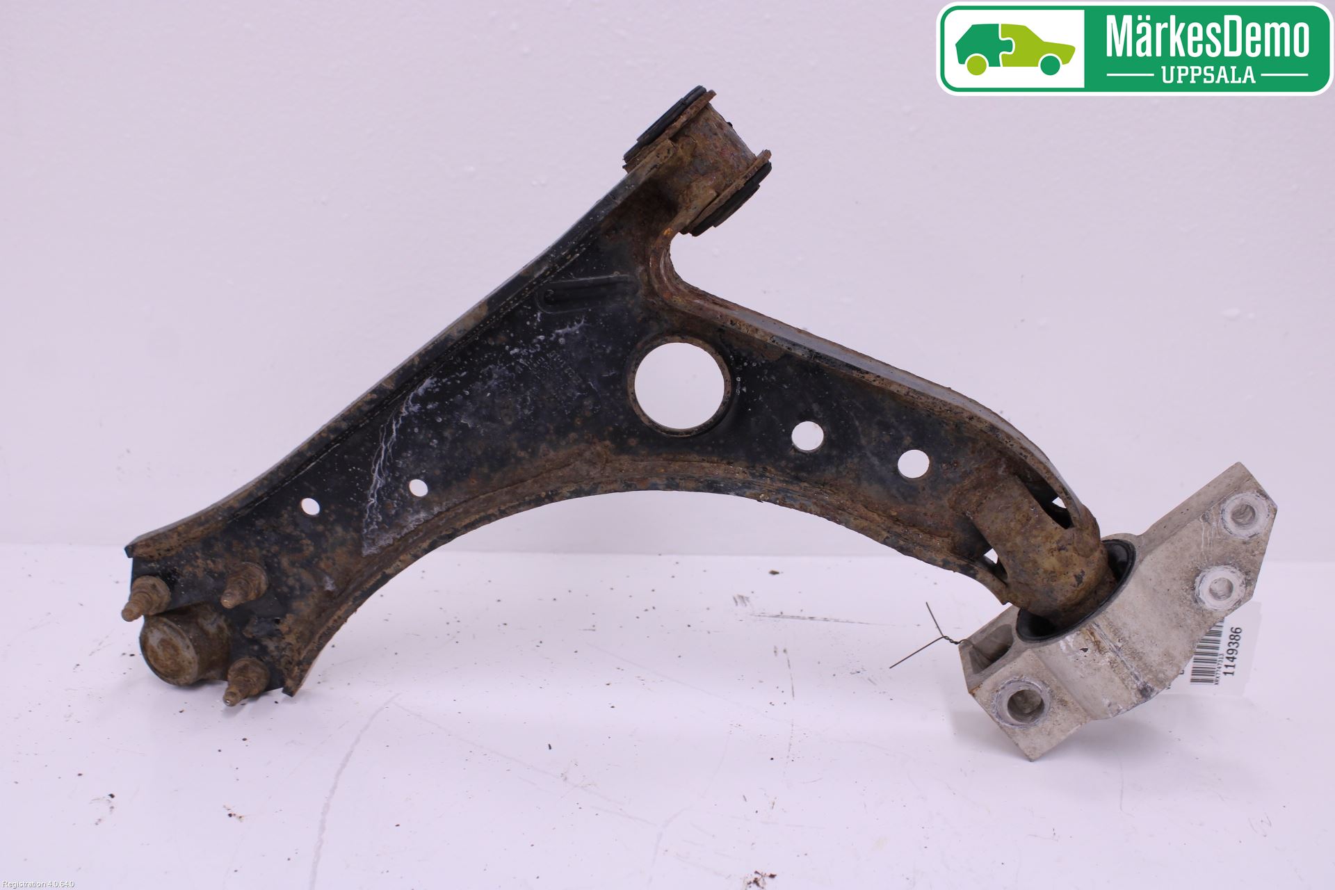 Volkswagen VW GOLF VI 09-13 Bærearm Foran Høyre Nedre