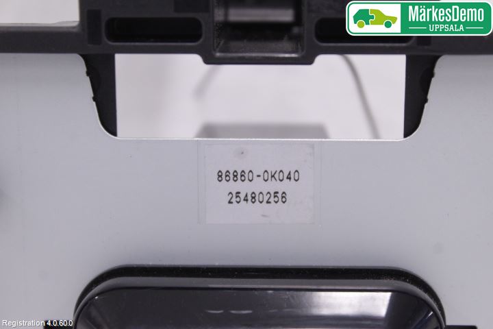 Toyota HILUX 16- Stereo Antenne Radio-Tv