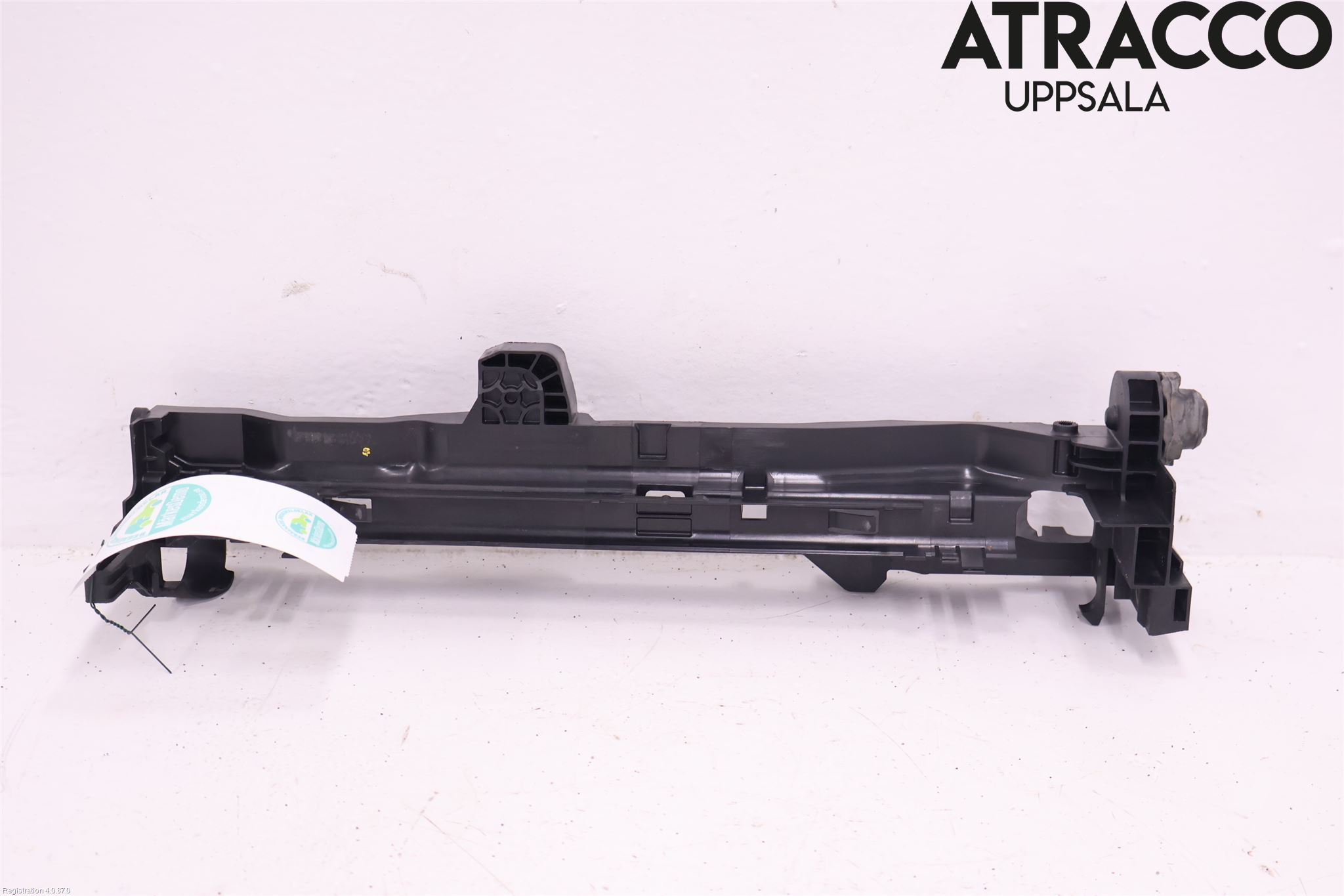 Mercedes-Benz MB C-KLASS (W205) 14-21 Radiator Feste - Ramme - Bjelk