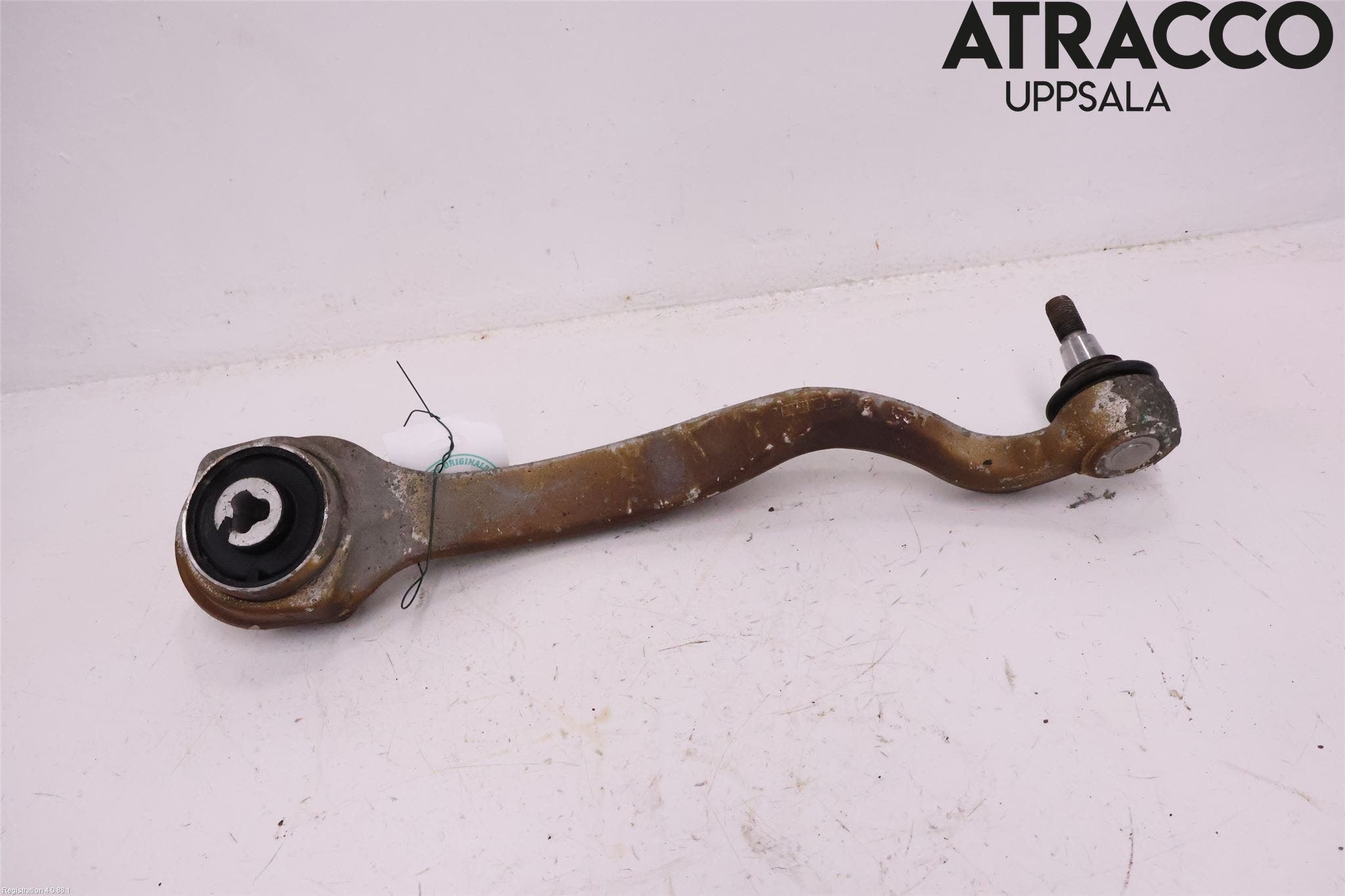 Mercedes-Benz MB E-KLASS (W212) 09-16 Bærearm Foran Venstre Nedre