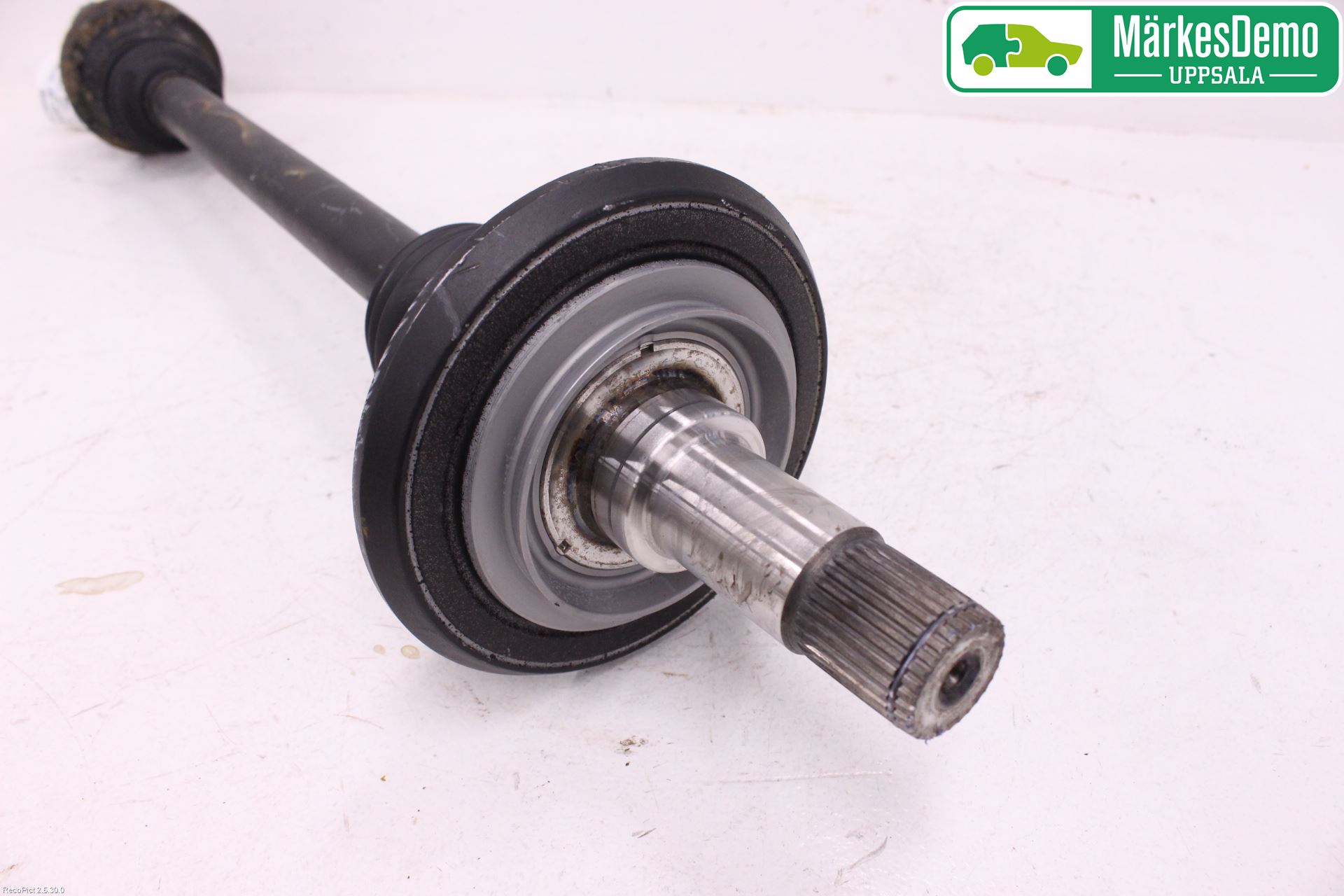 Mercedes-Benz MB E-KLASS (W213) 16-23 Drivaksel Bak Kompl Venstre