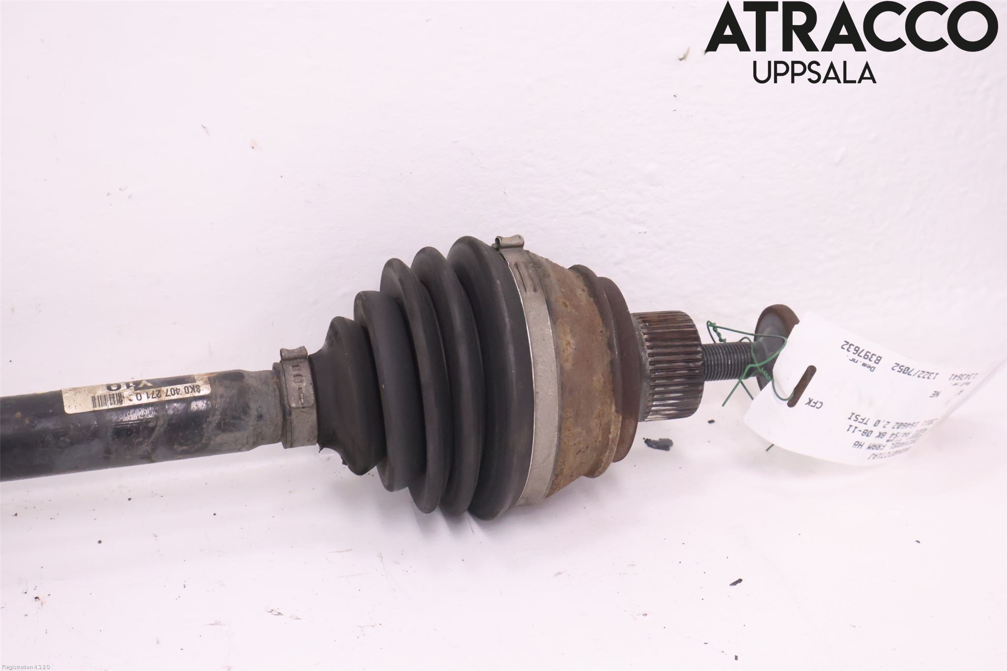 Audi A4/S4 08-11 Drivaksel Foran Kompl Høyre