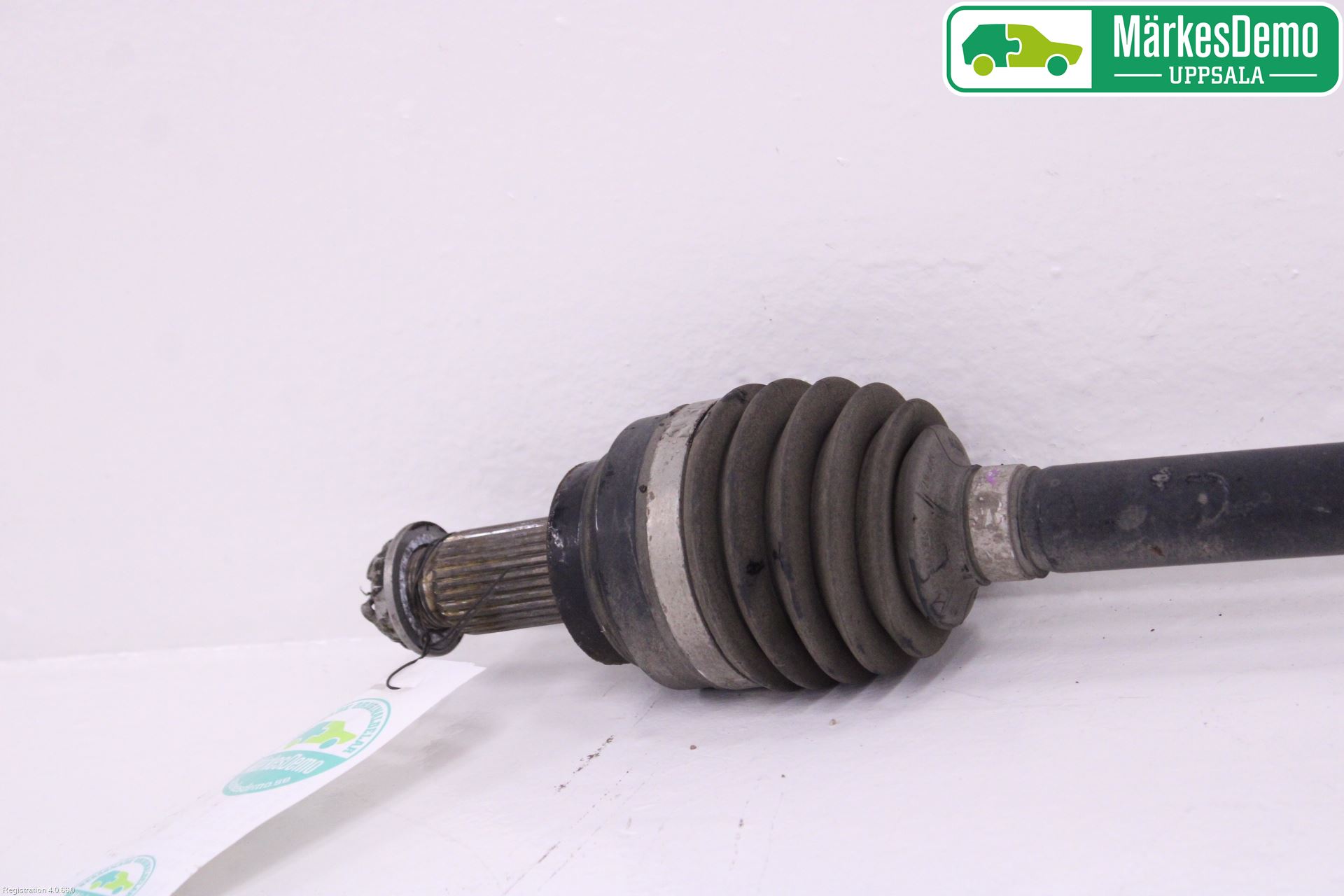 BMW 3 F30/F31/F80 12-19 Drivaksel Bak Kompl Venstre