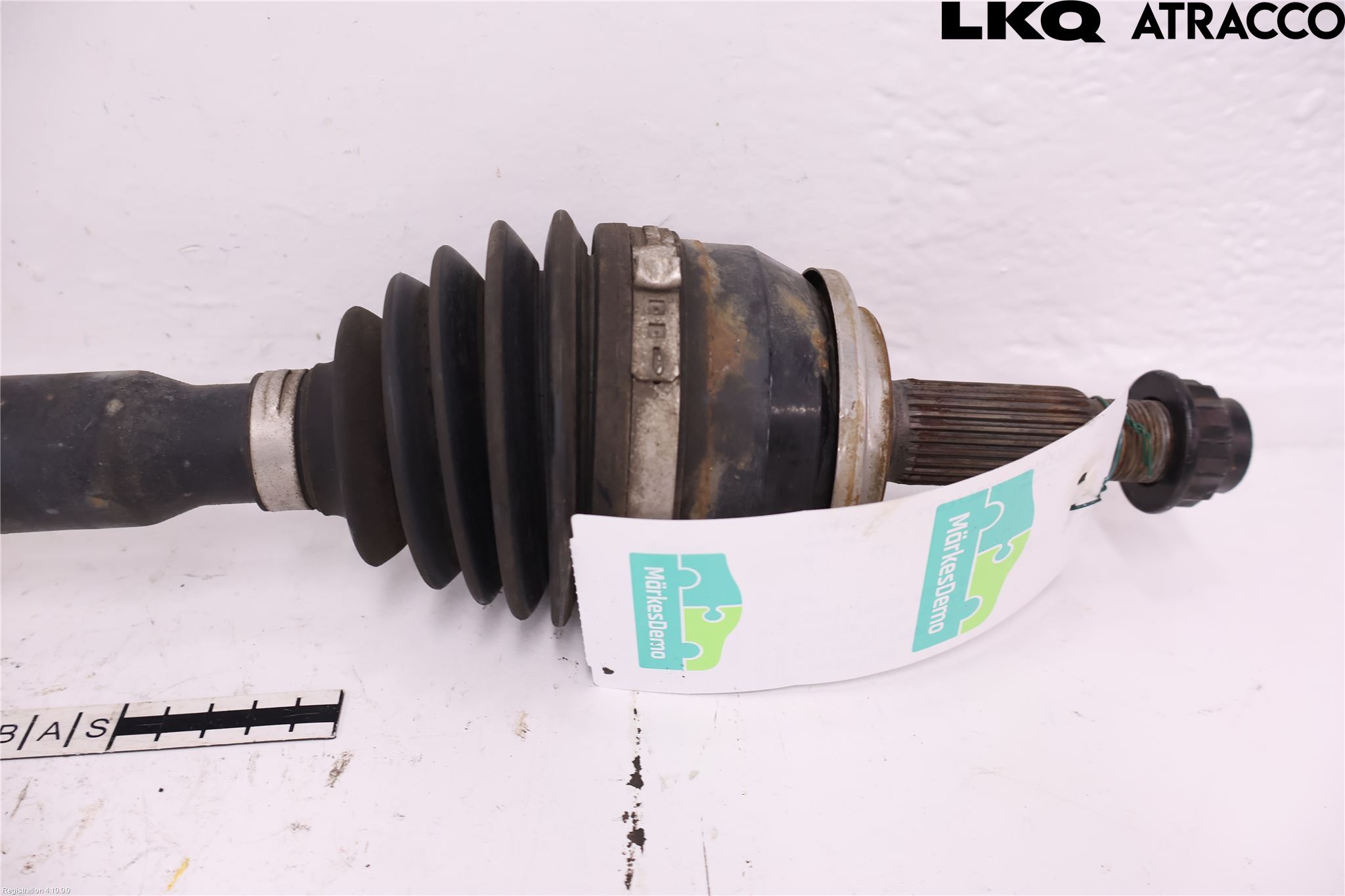 Toyota C-HR 16-23 Drivaksel Foran Kompl Høyre
