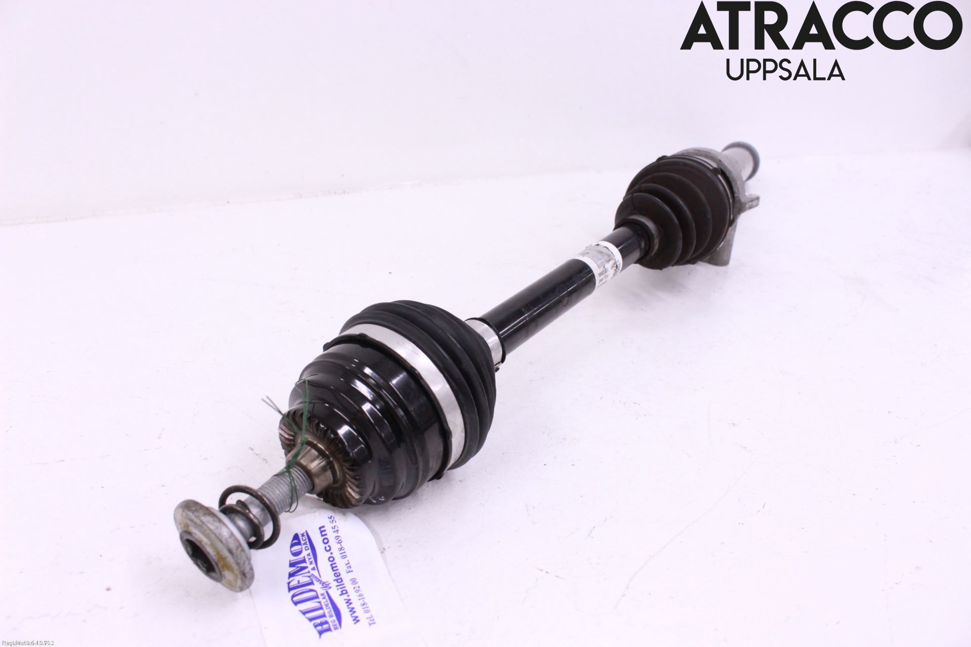 Mini ONE/COOPER 5DR F55 14-24 Drivaksel Foran Kompl Høyre
