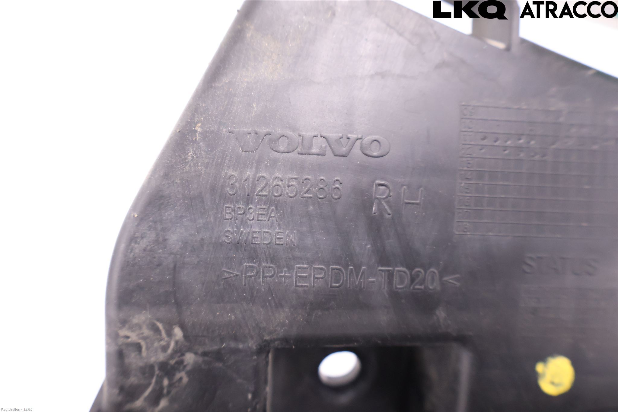 Volvo V60 11-13 Støtfangerfeste Bak Høyre