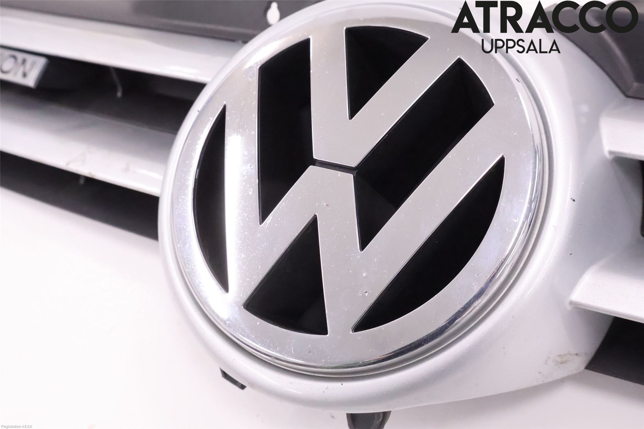 Volkswagen VW GOLF V 04-09 Grill Komplett