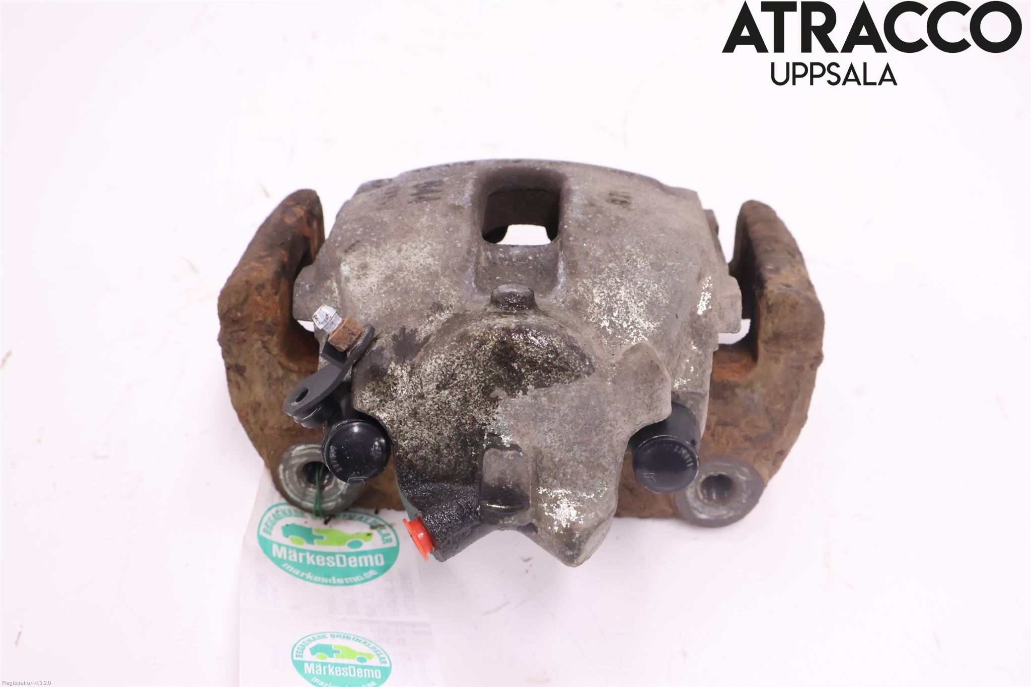 BMW X3 E83     03-10 Bremsecaliper Foran Høyre