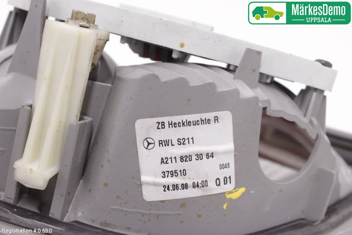 Mercedes-Benz MB E-KLASS (W211) 02-09 Baklykt Høyre  På Luke(Indre)