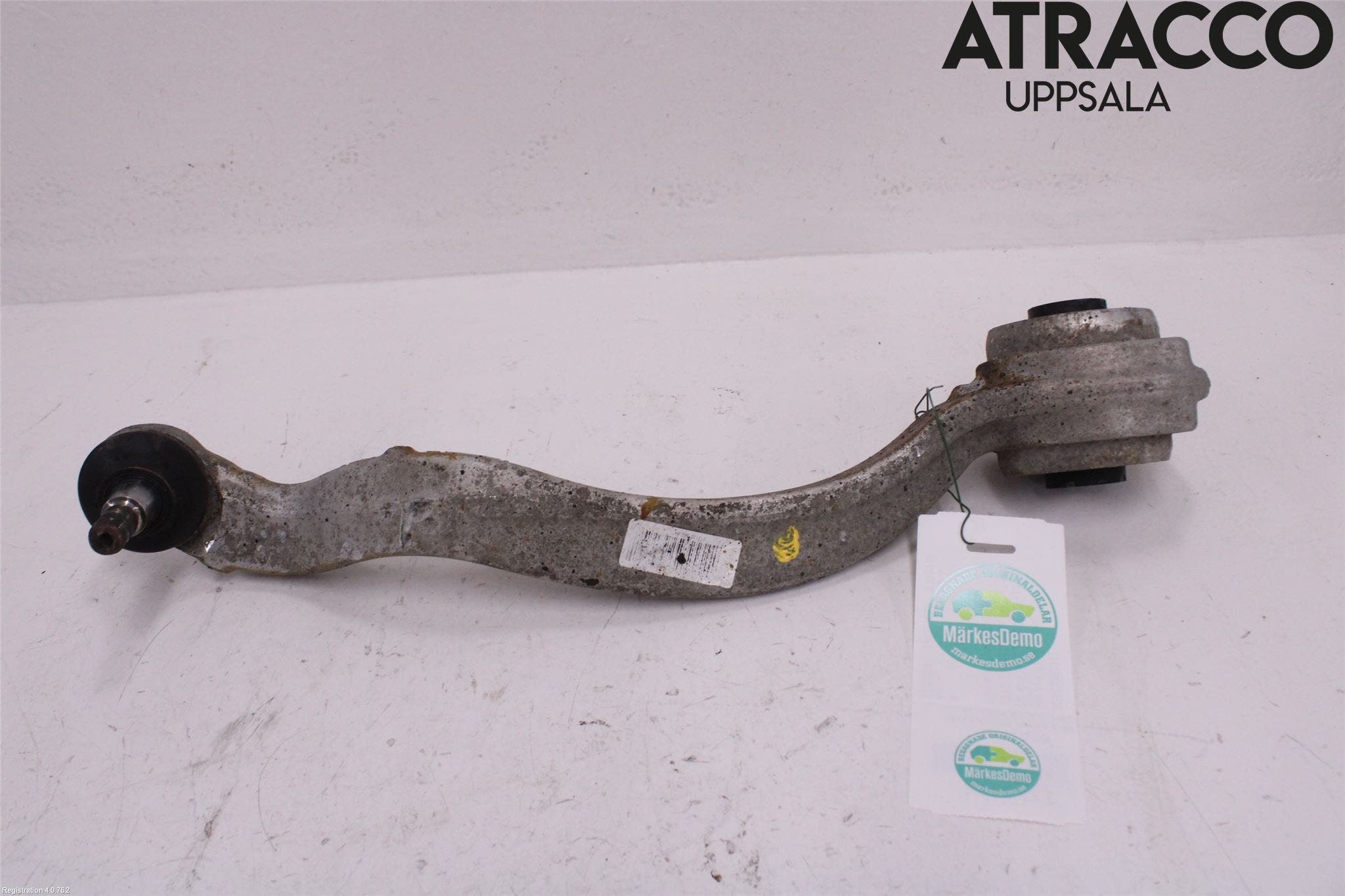 Mercedes-Benz MB E-KLASS (W212) 09-16 Bærearm Foran Venstre Nedre