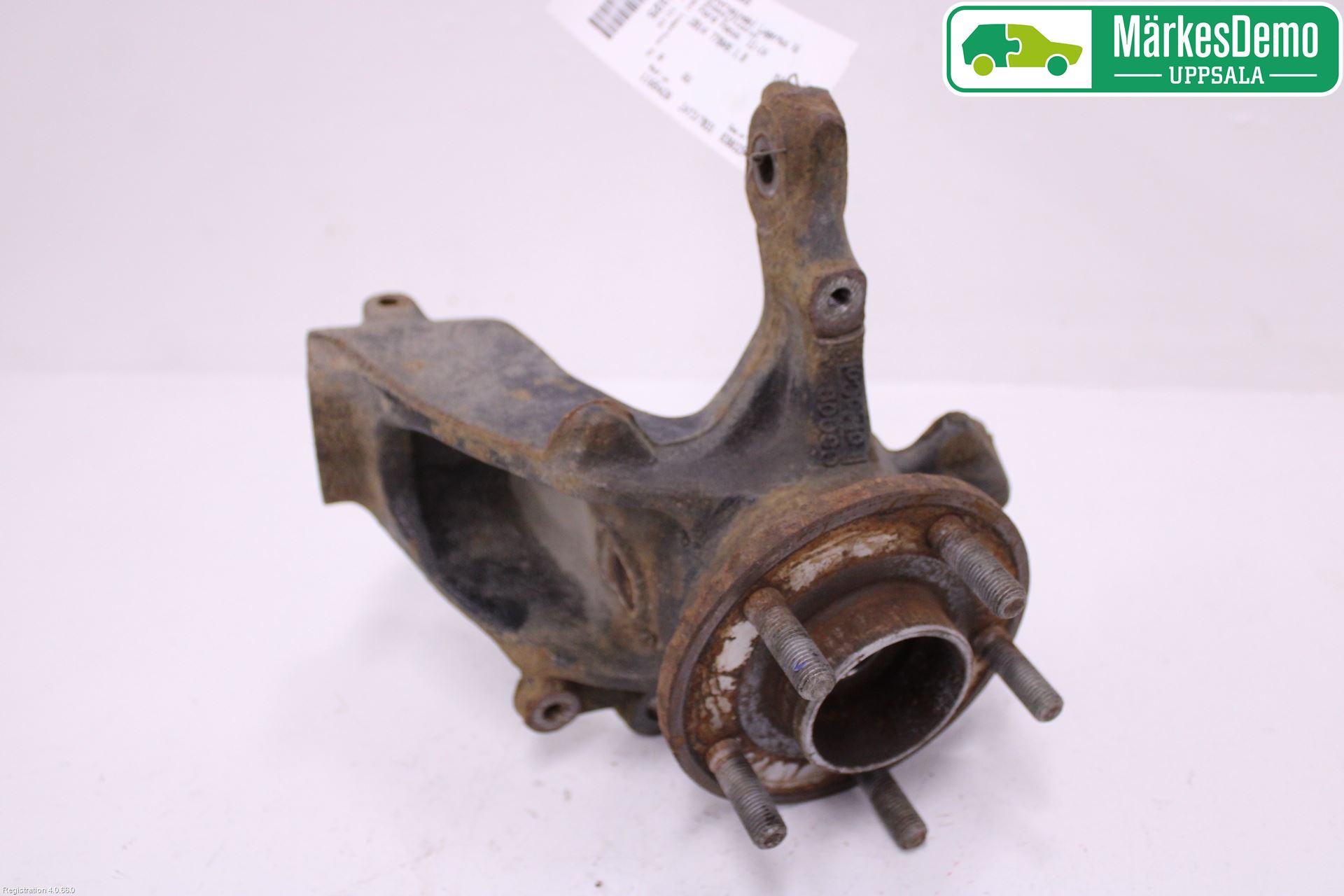 Ford FOCUS 11-14 Spindel Vf