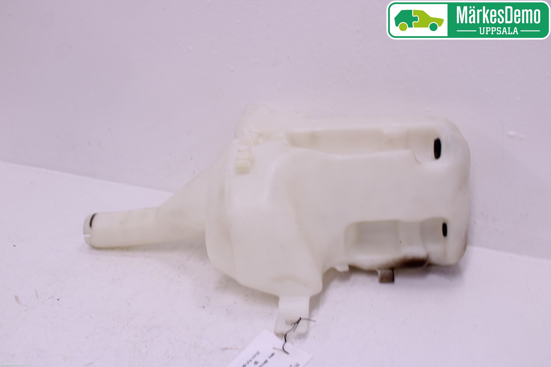 Saab 9-5 -05 Spylerbeholder Frontrute-Lykte
