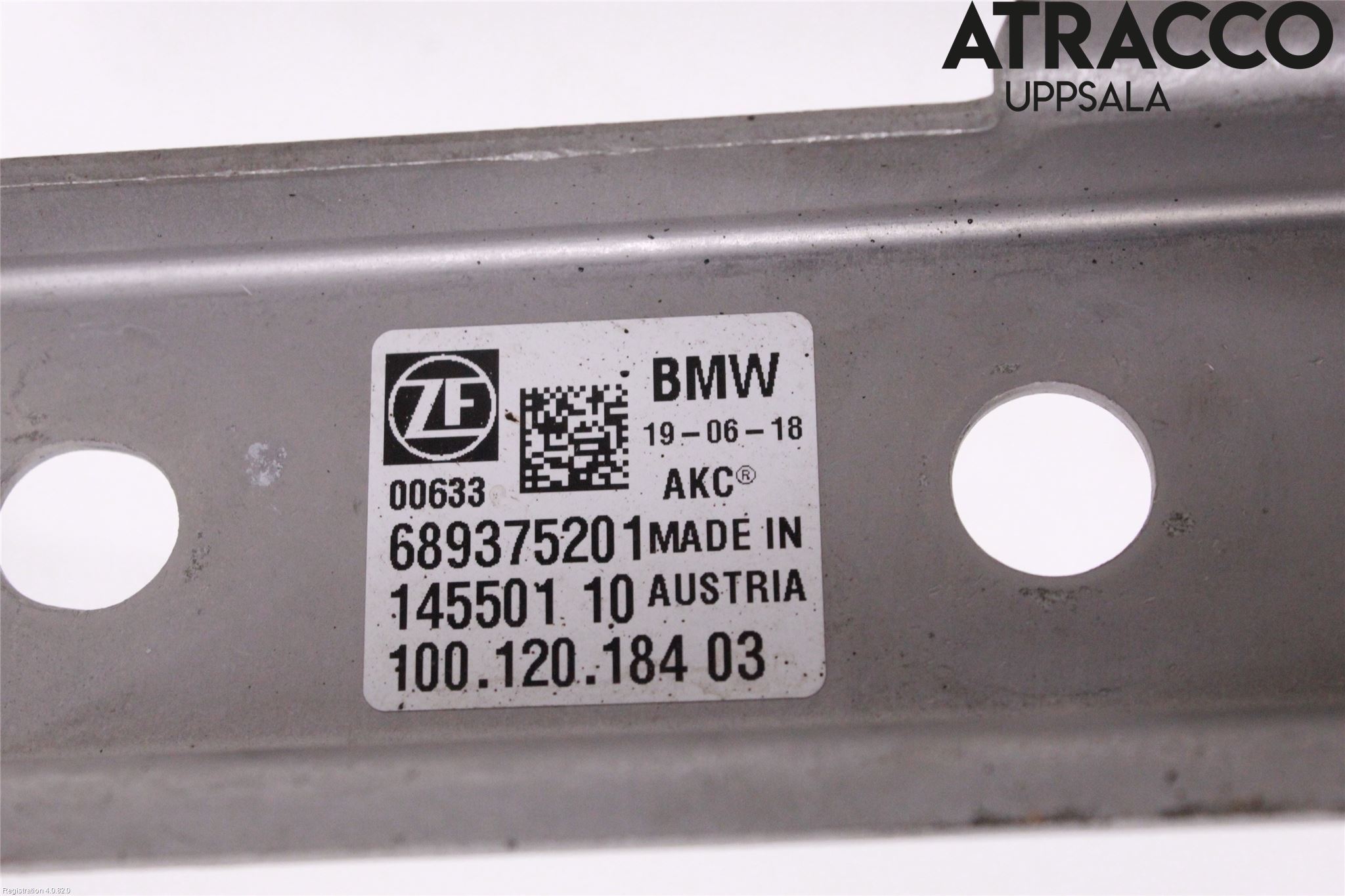 BMW 5 G30/G31/F90 17-23 Snekke - Tannstang Bak