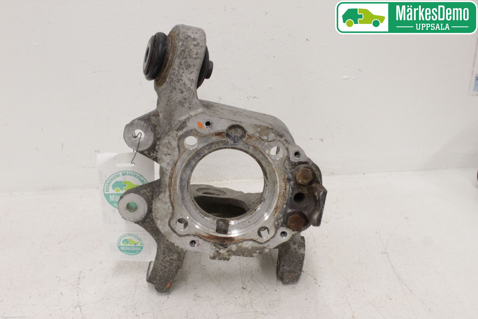 BMW X6 F16 14-19 Spindel Vb