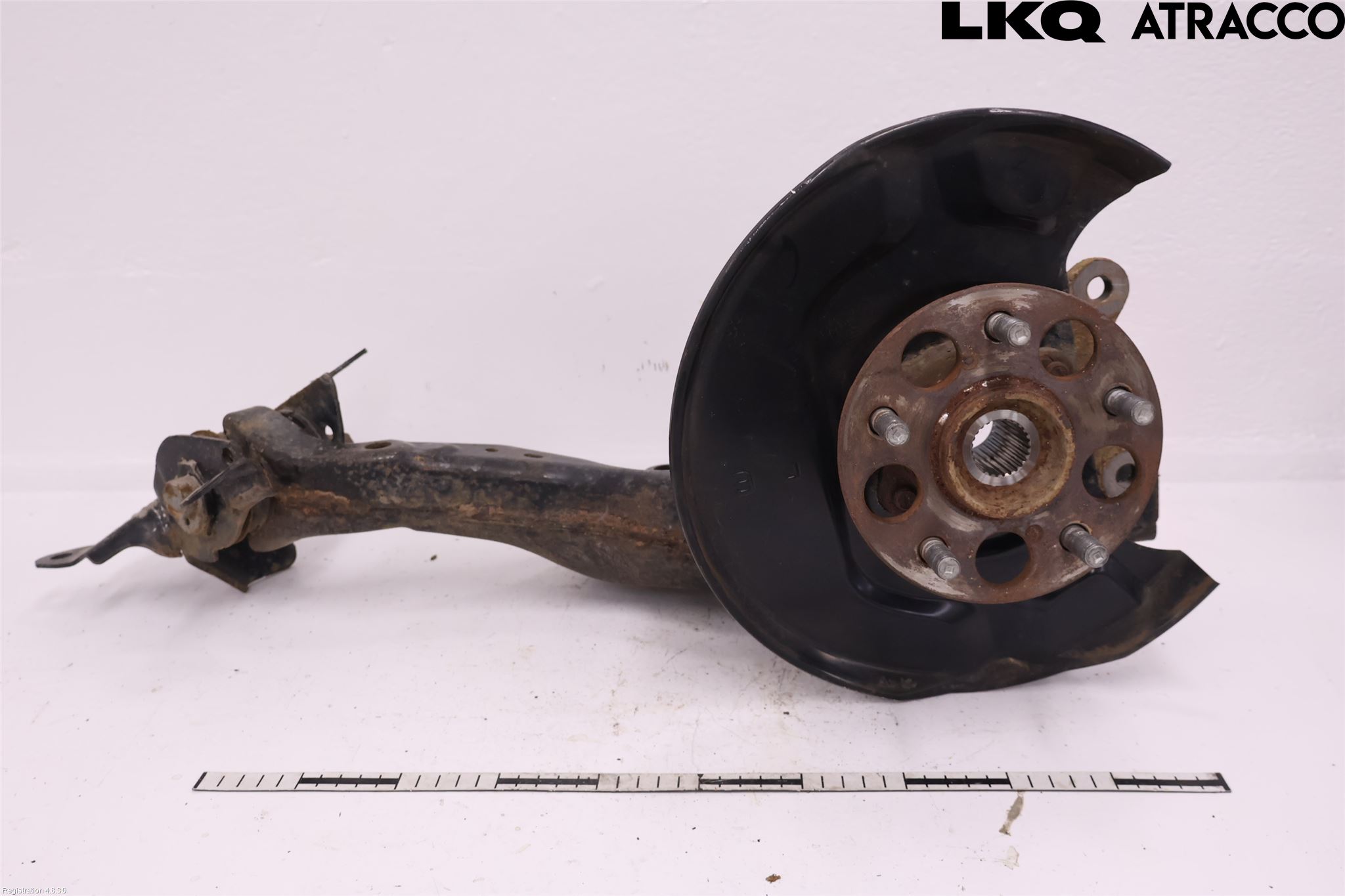 Toyota YARIS CROSS XP21 21- Spindel Vb