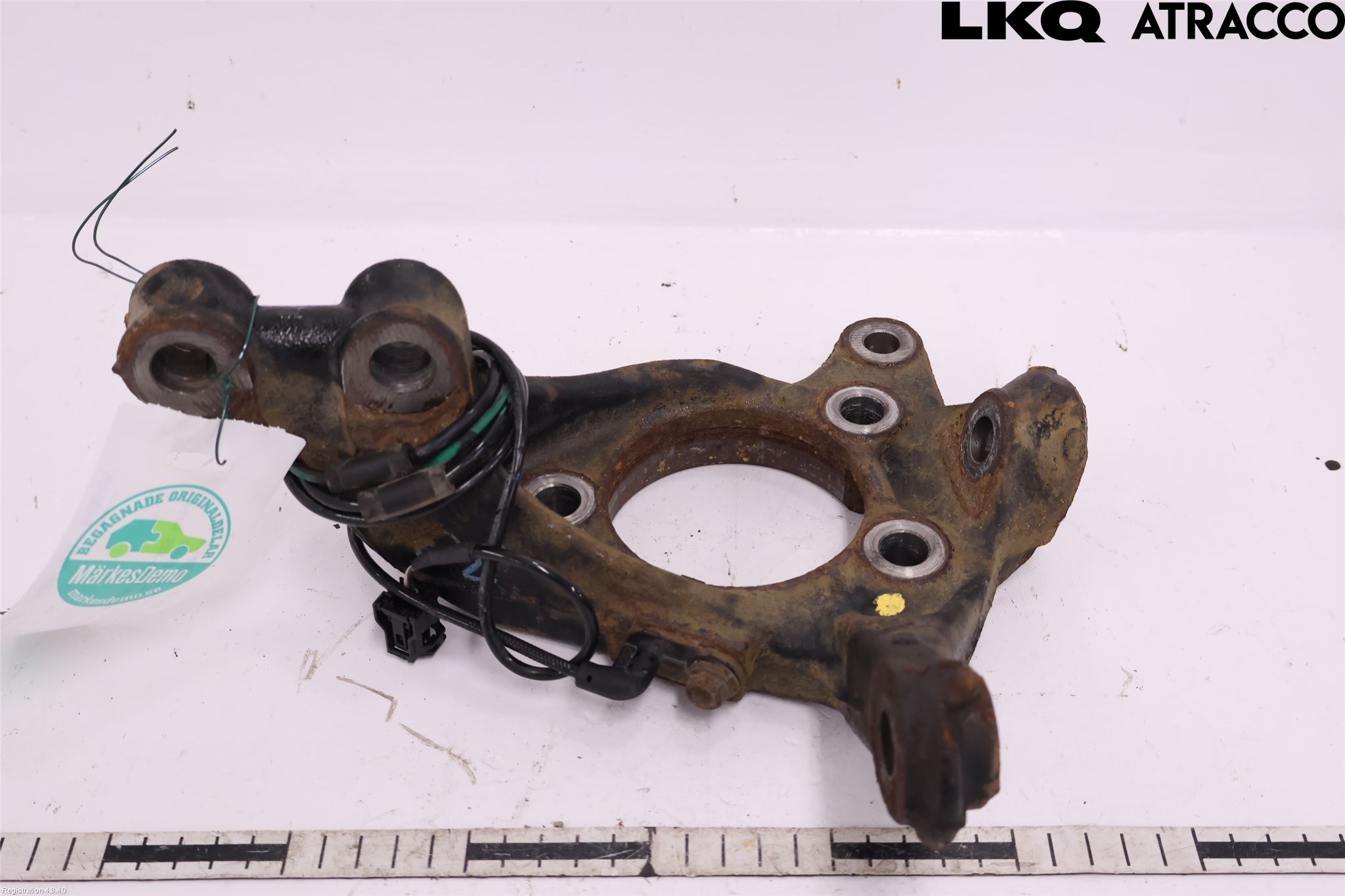 Toyota COROLLA 19- Spindel Vf