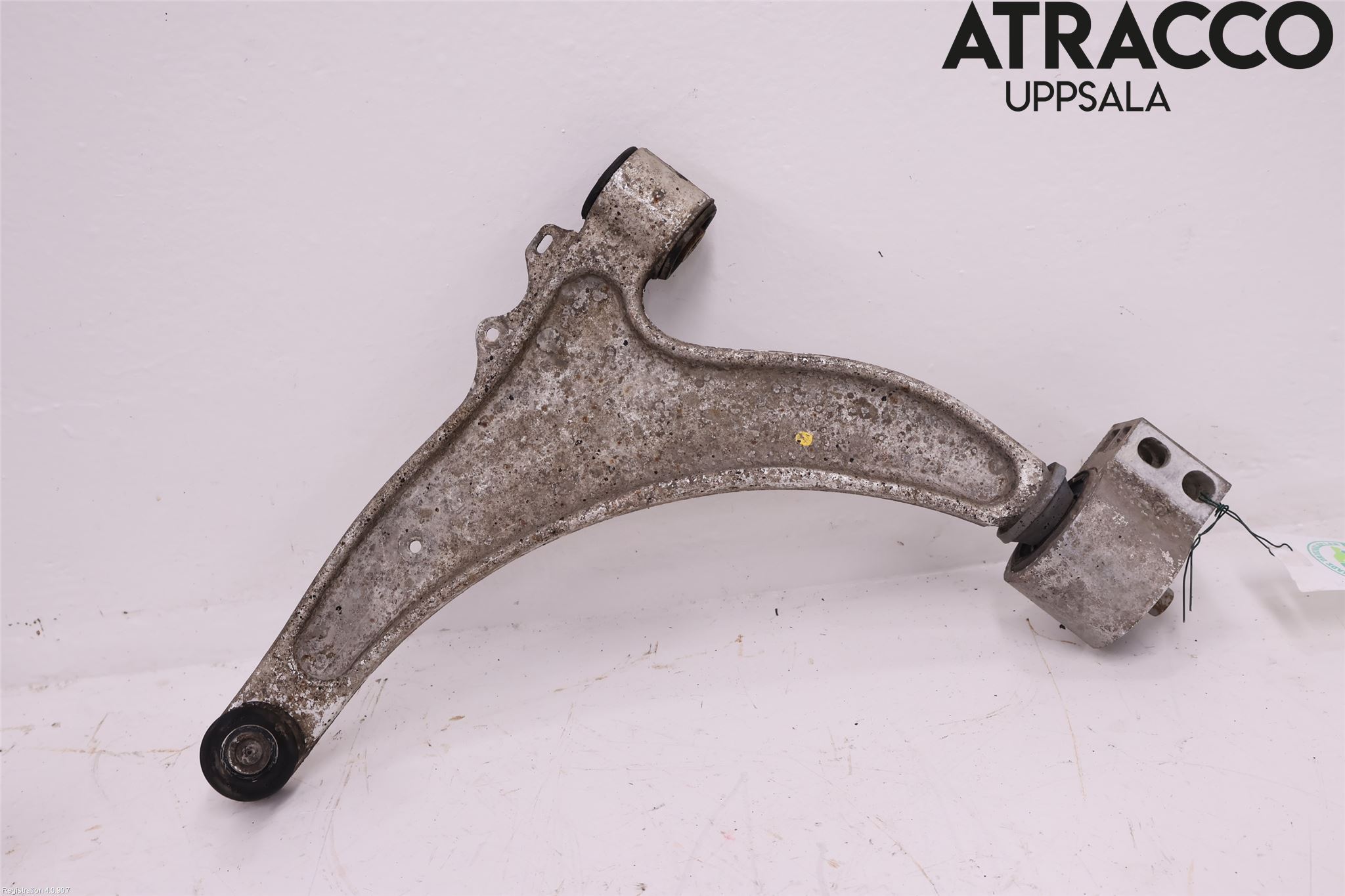 Opel INSIGNIA 09-16 Bærearm Foran Venstre Nedre