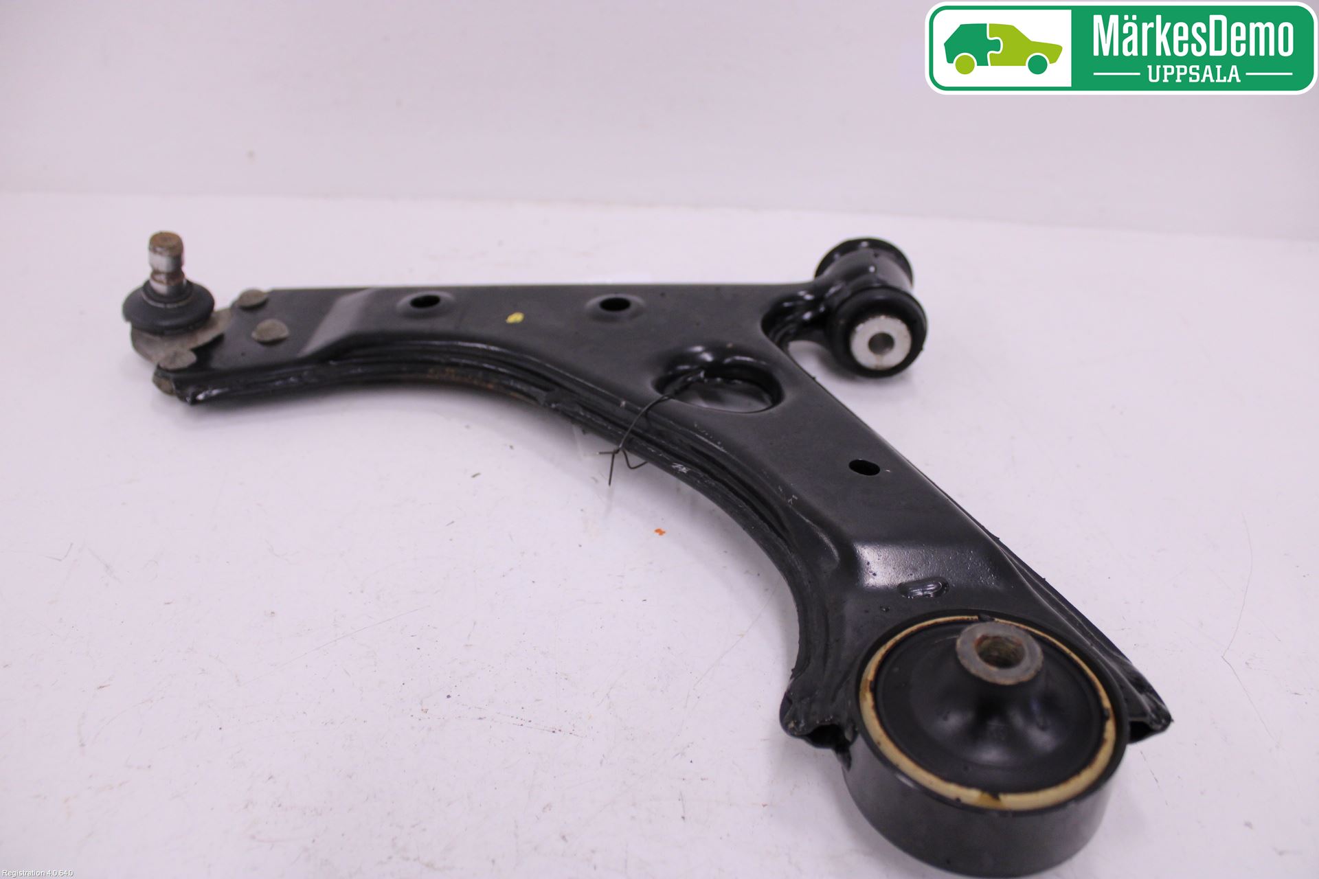 Opel CORSA E 15-19 Bærearm Foran Venstre Nedre