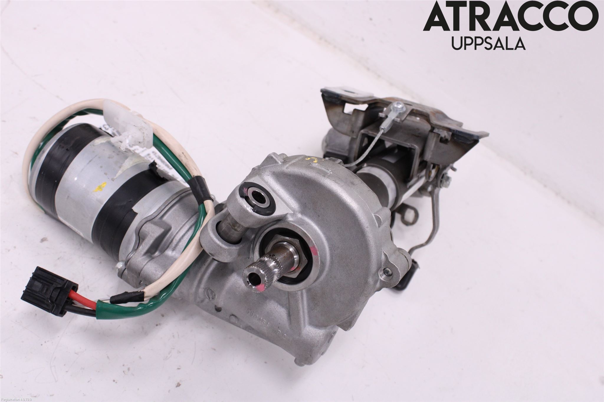Toyota YARIS XP130 12-14 Rattakselaggregat Innebygd Servo