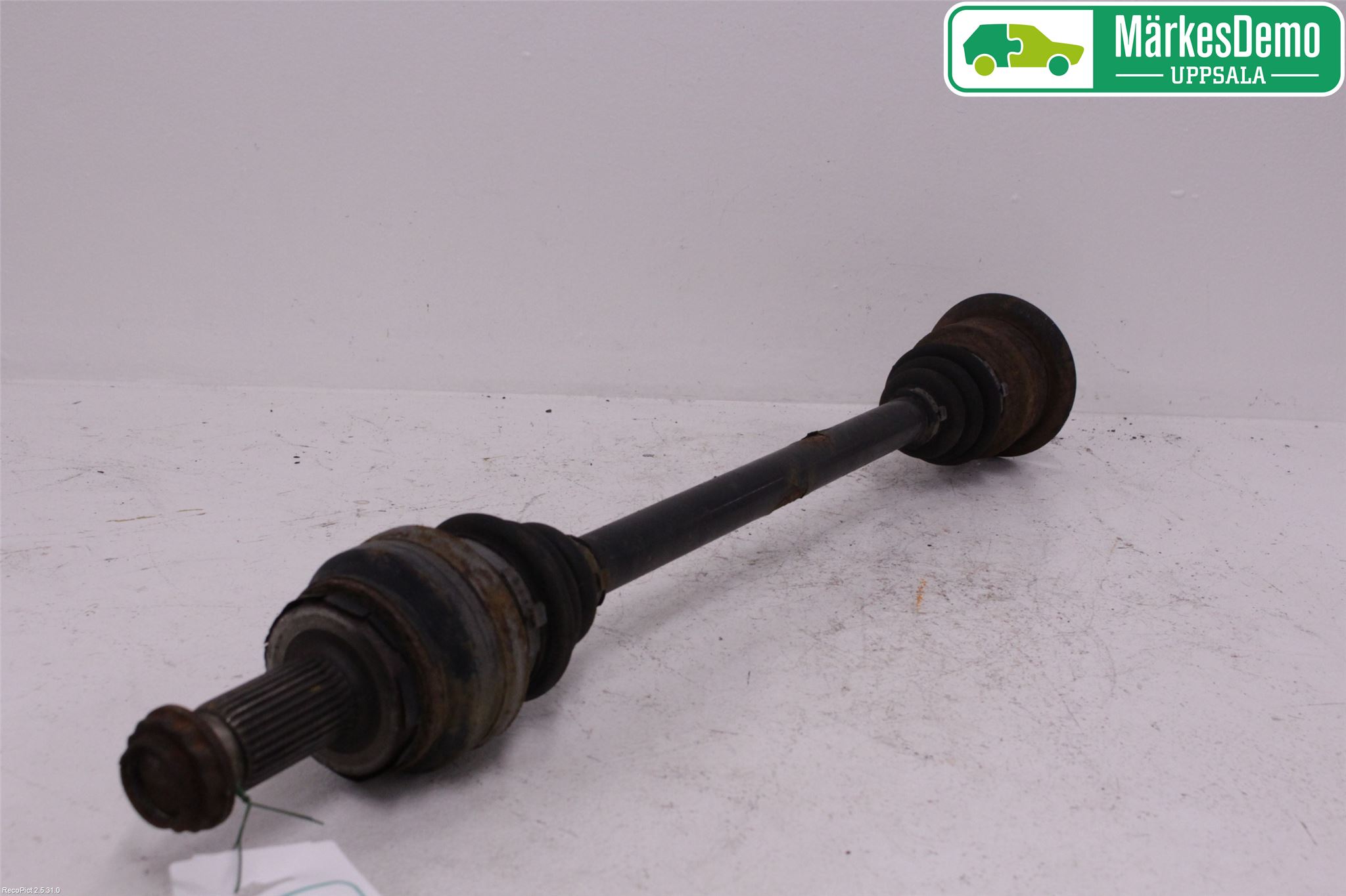 BMW X3 F25 10-17 Drivaksel Bak Kompl Venstre