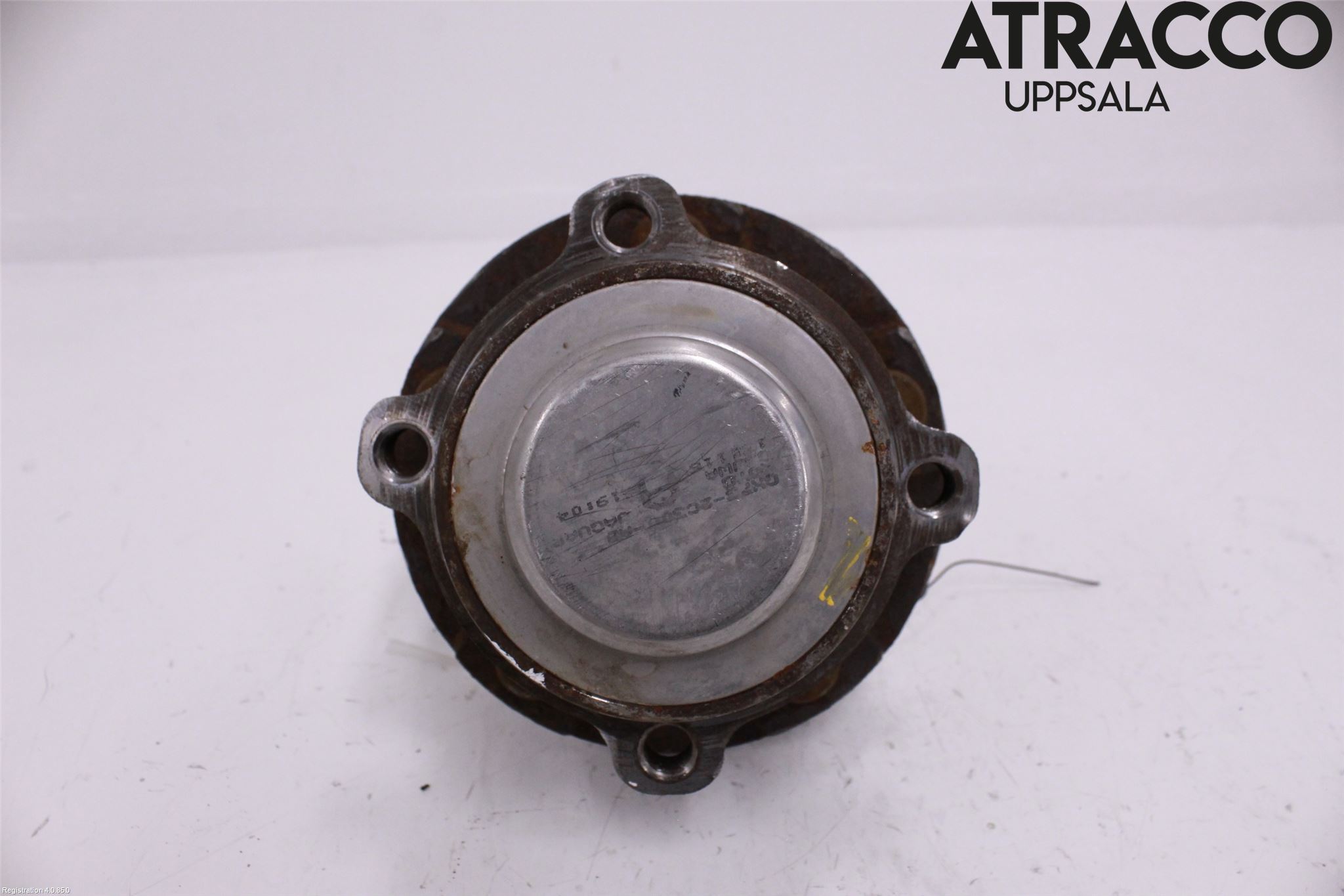 Jaguar XE (X760) 15-24 Nav Foran