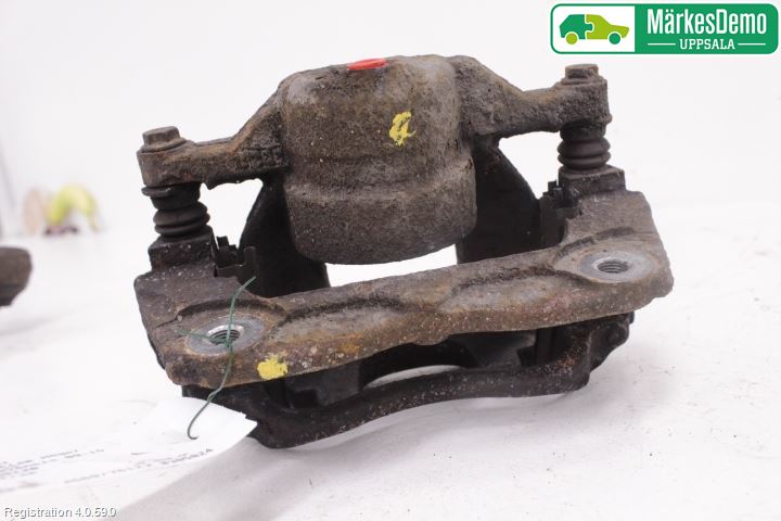Toyota AVENSIS 09-15 Bremsecaliper Foran Høyre
