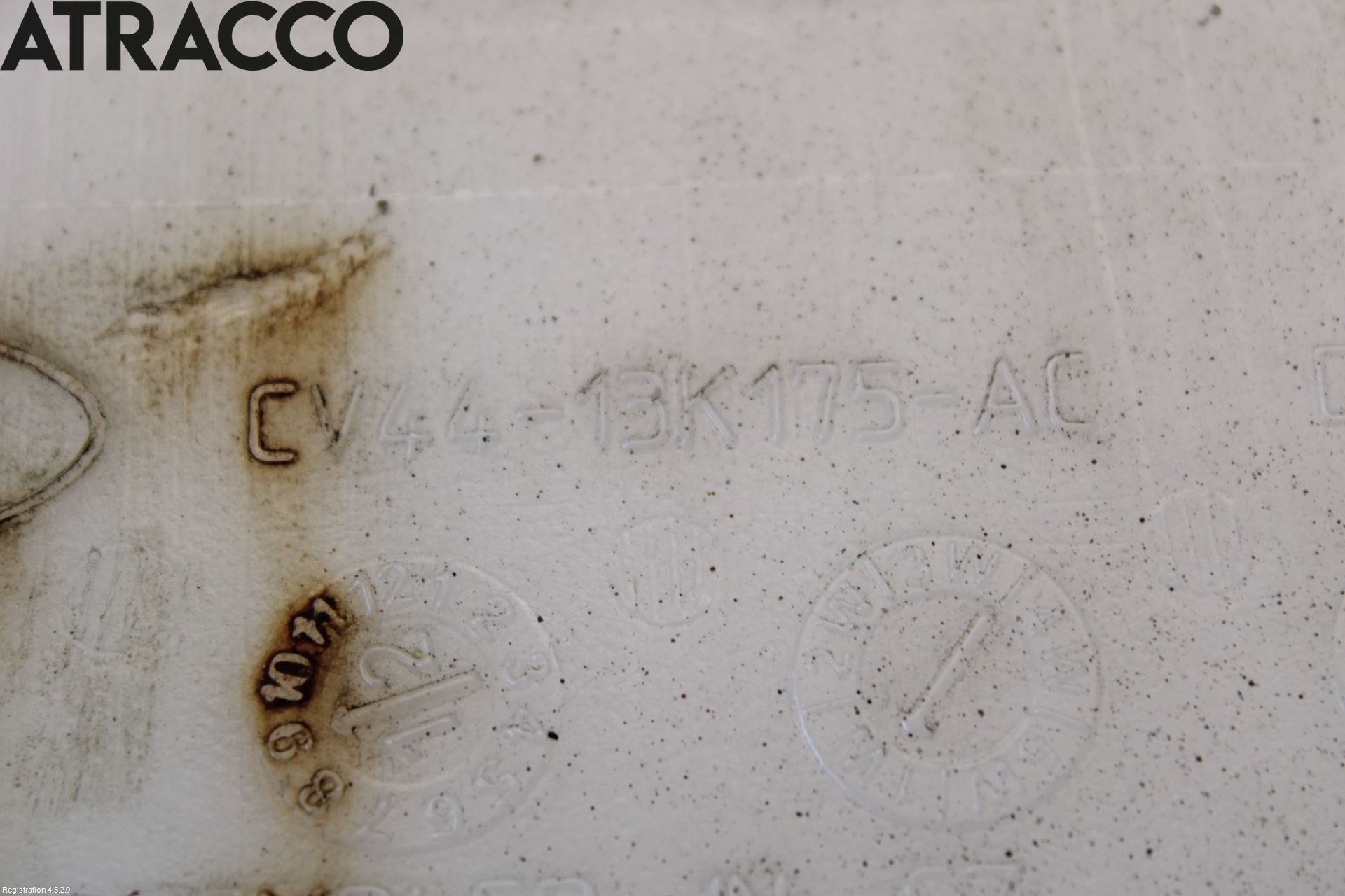 Ford KUGA 13-16 Spylerbeholder Frontrute-Lykte