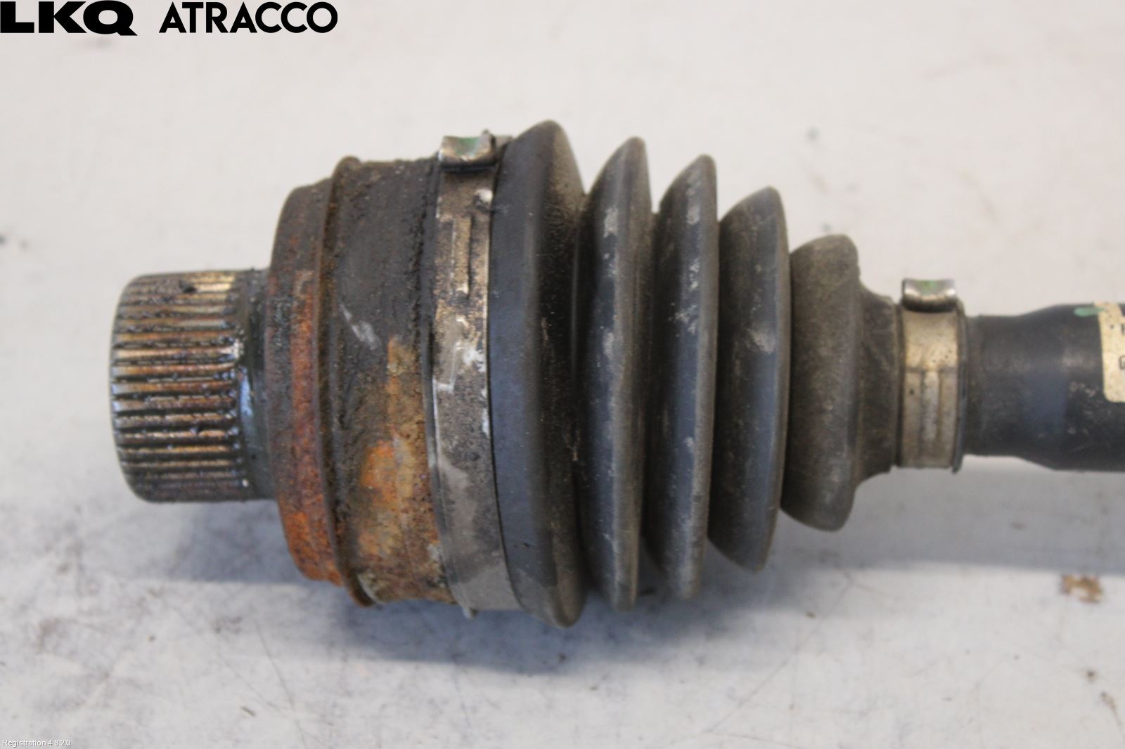 Audi A4 ALLROAD 09-16 Drivaksel Foran Kompl Høyre