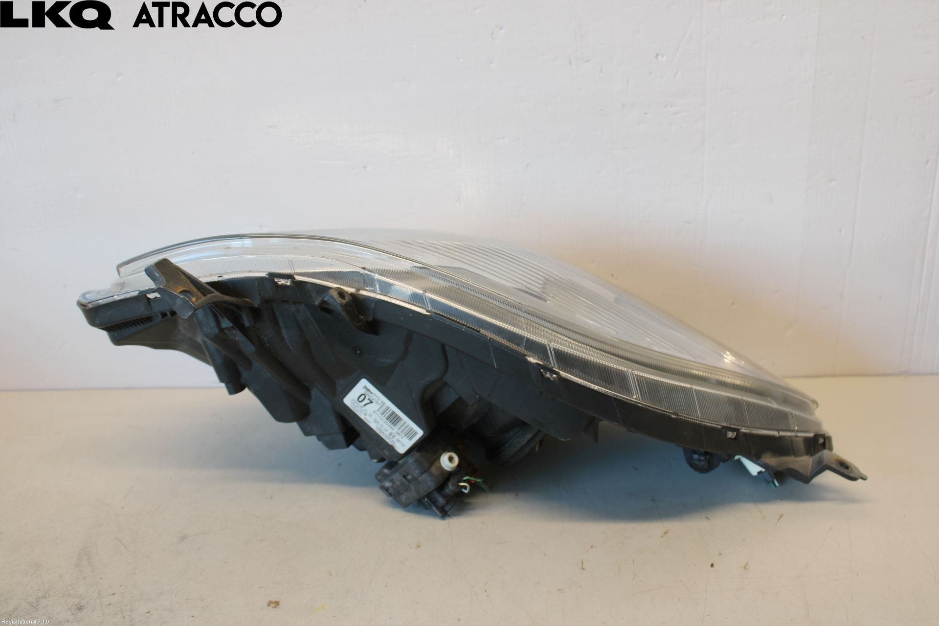 Toyota YARIS XP90 06-11 Frontlykt Høyre