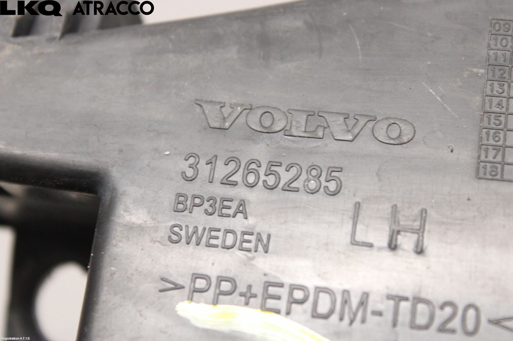 Volvo V60 11-13 Støtfangerfeste Bak Venstre