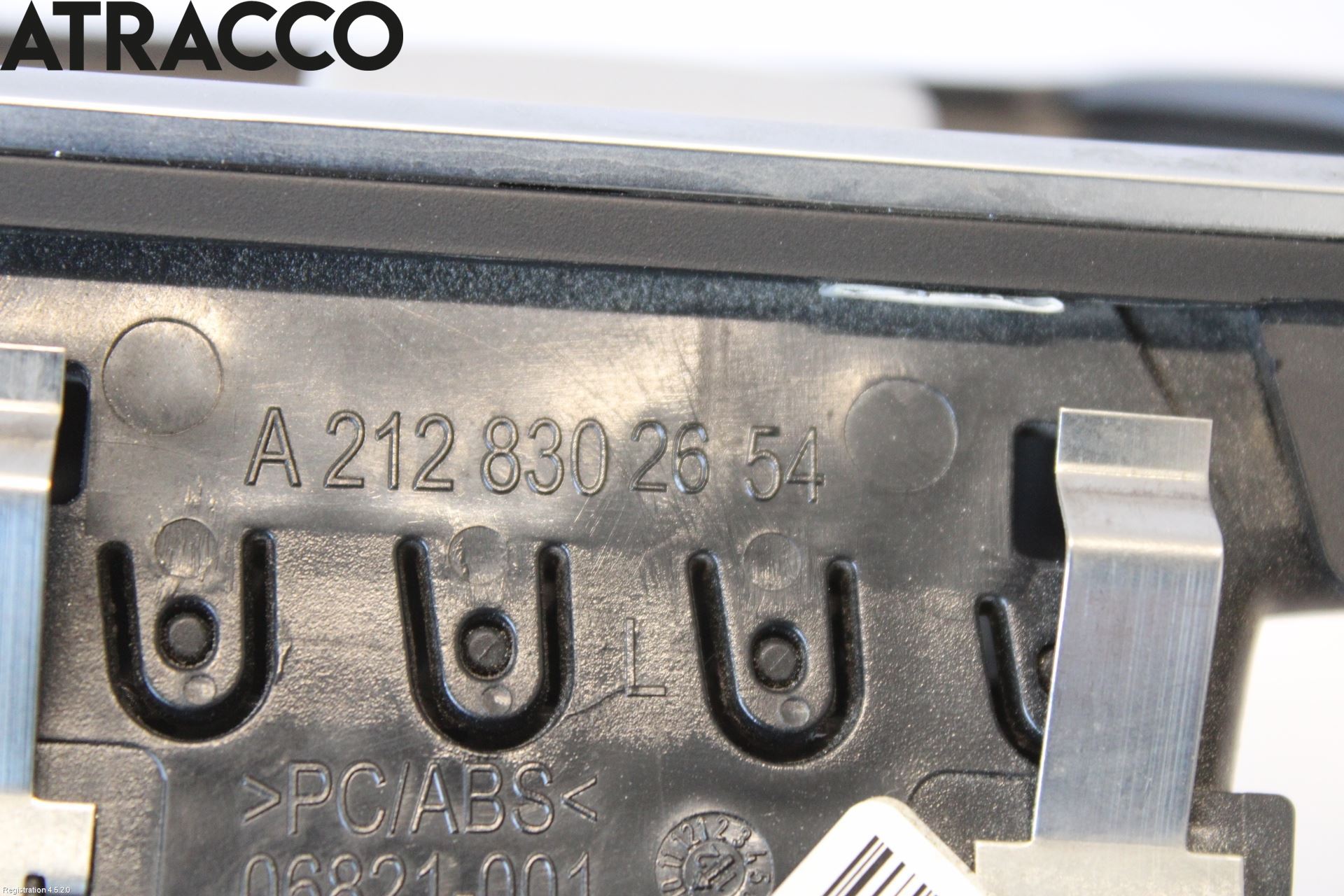 Mercedes-Benz MB E-KLASS (W212) 09-16 Dashbord Kanal - Dyse