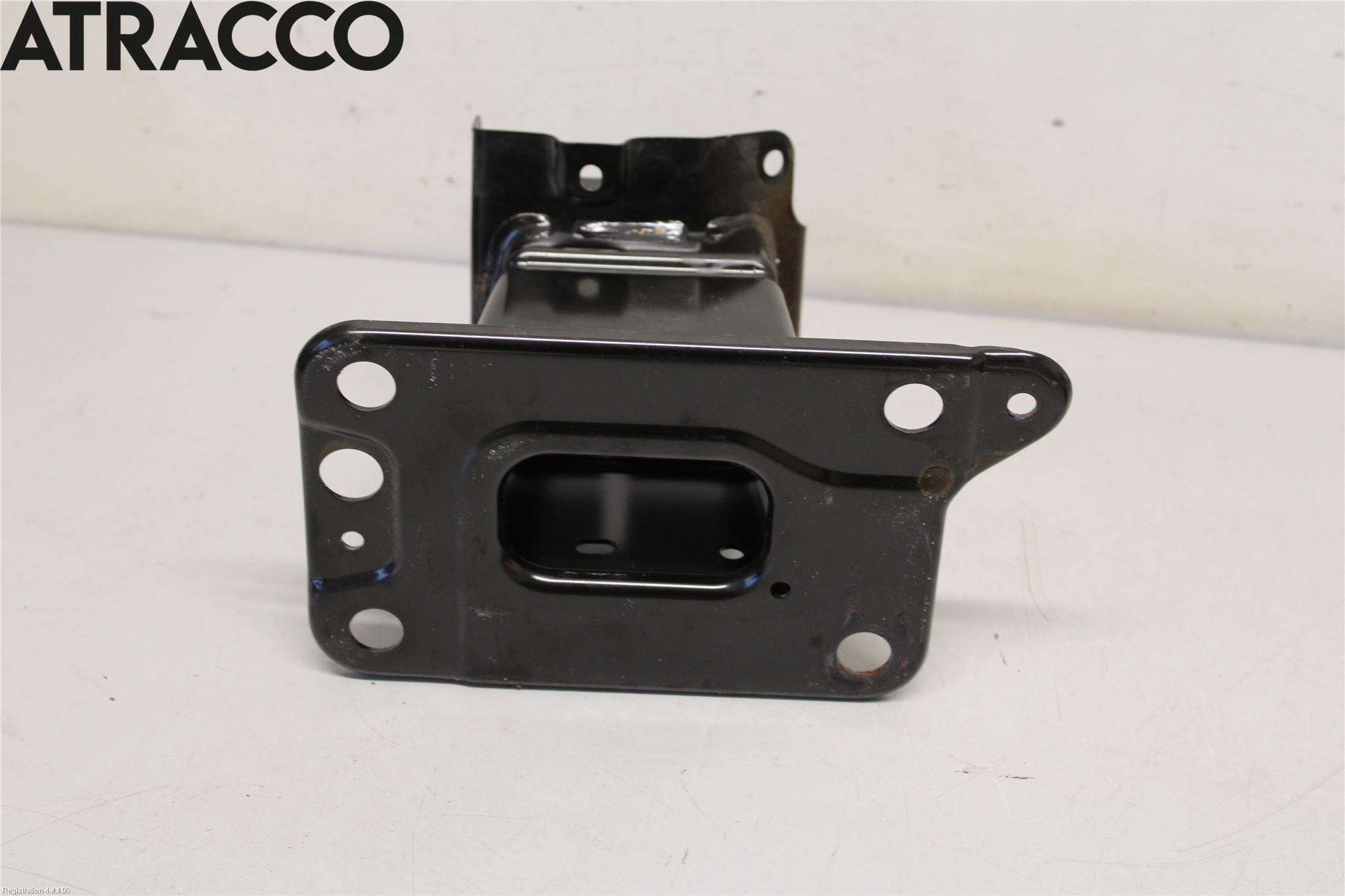 Hyundai IONIQ AE 17-22 Støtfanger Foran Feste