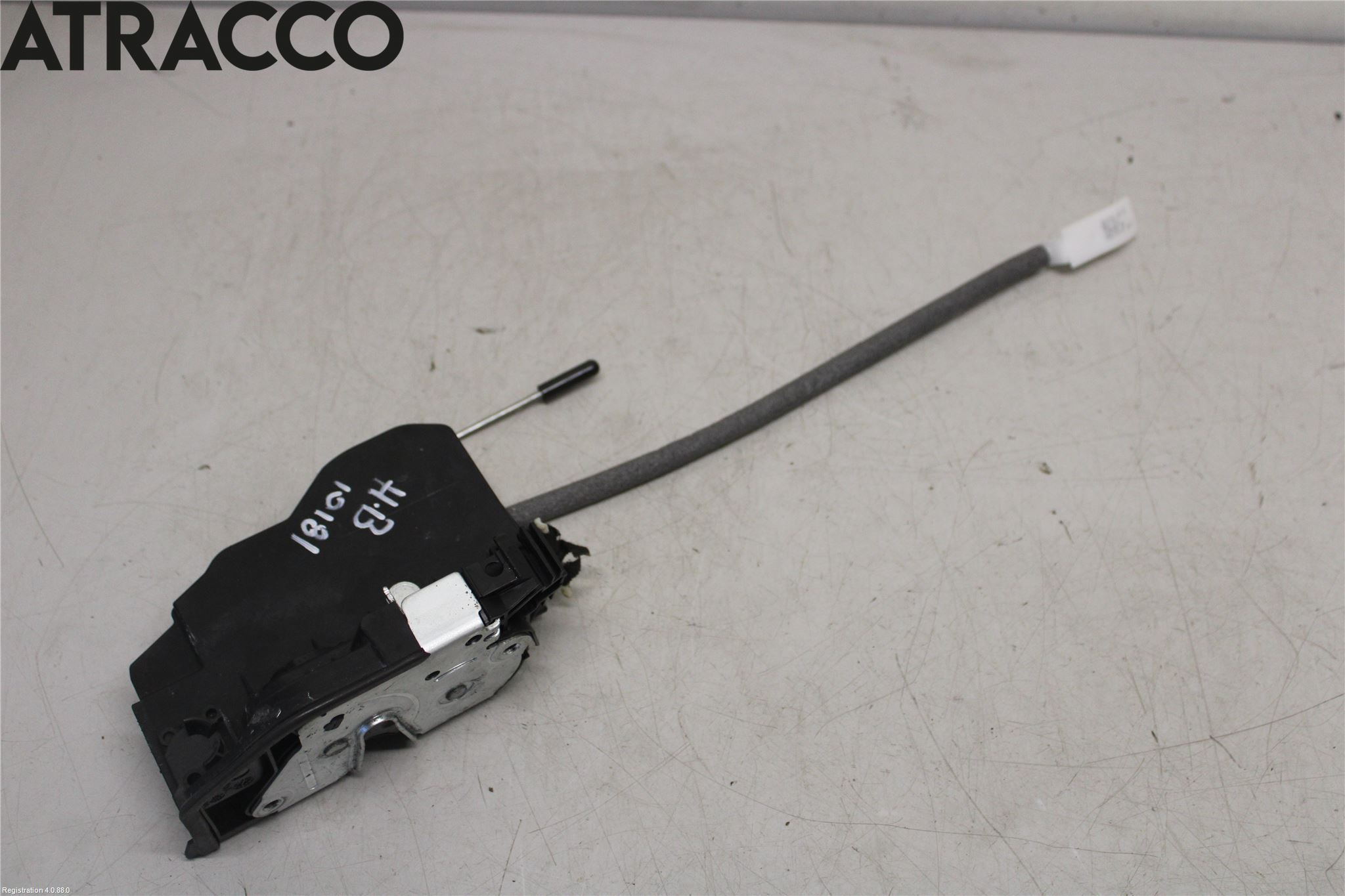 BMW 3 F30/F31/F80 12-19 Dørlås - Låsekasse