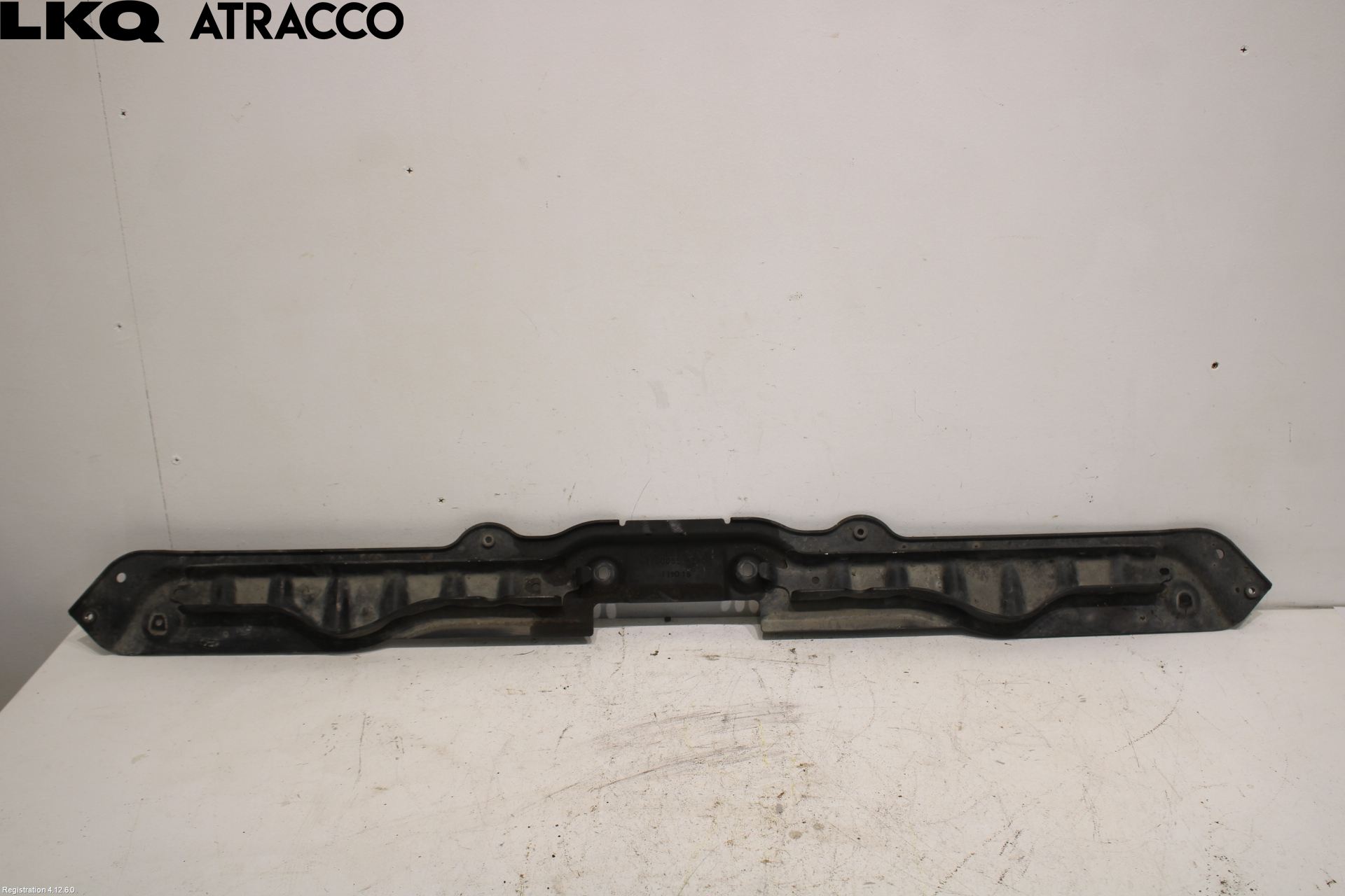 Tesla MODEL 3 17- Batterikasse - Feste - Holder