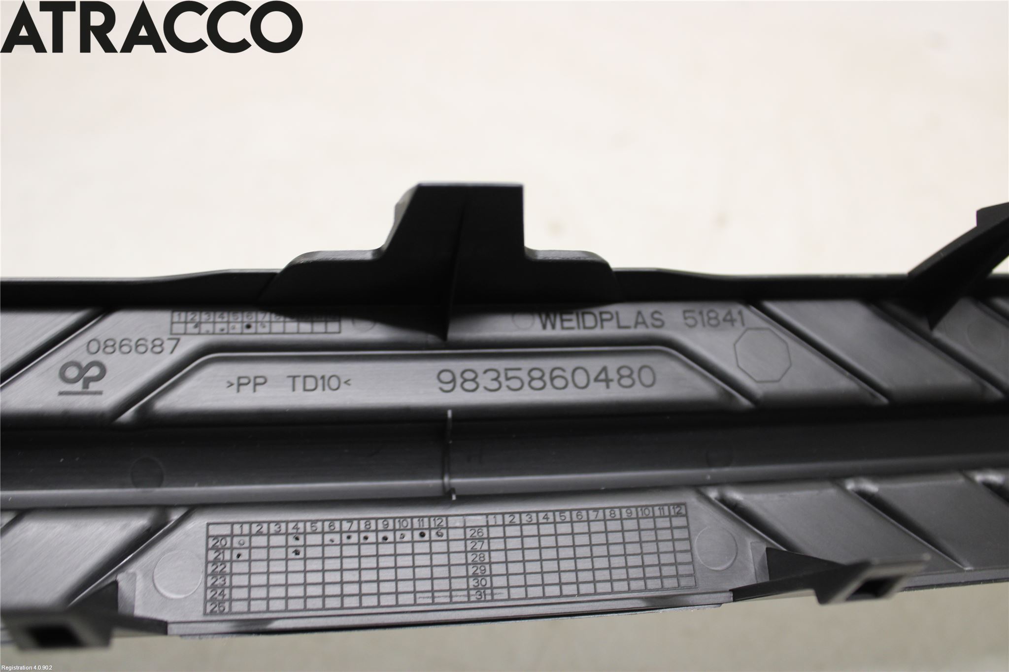 Citroen C4/E-C4 C4X/E-C4X III 21- Støtfanger Foran Midt Del