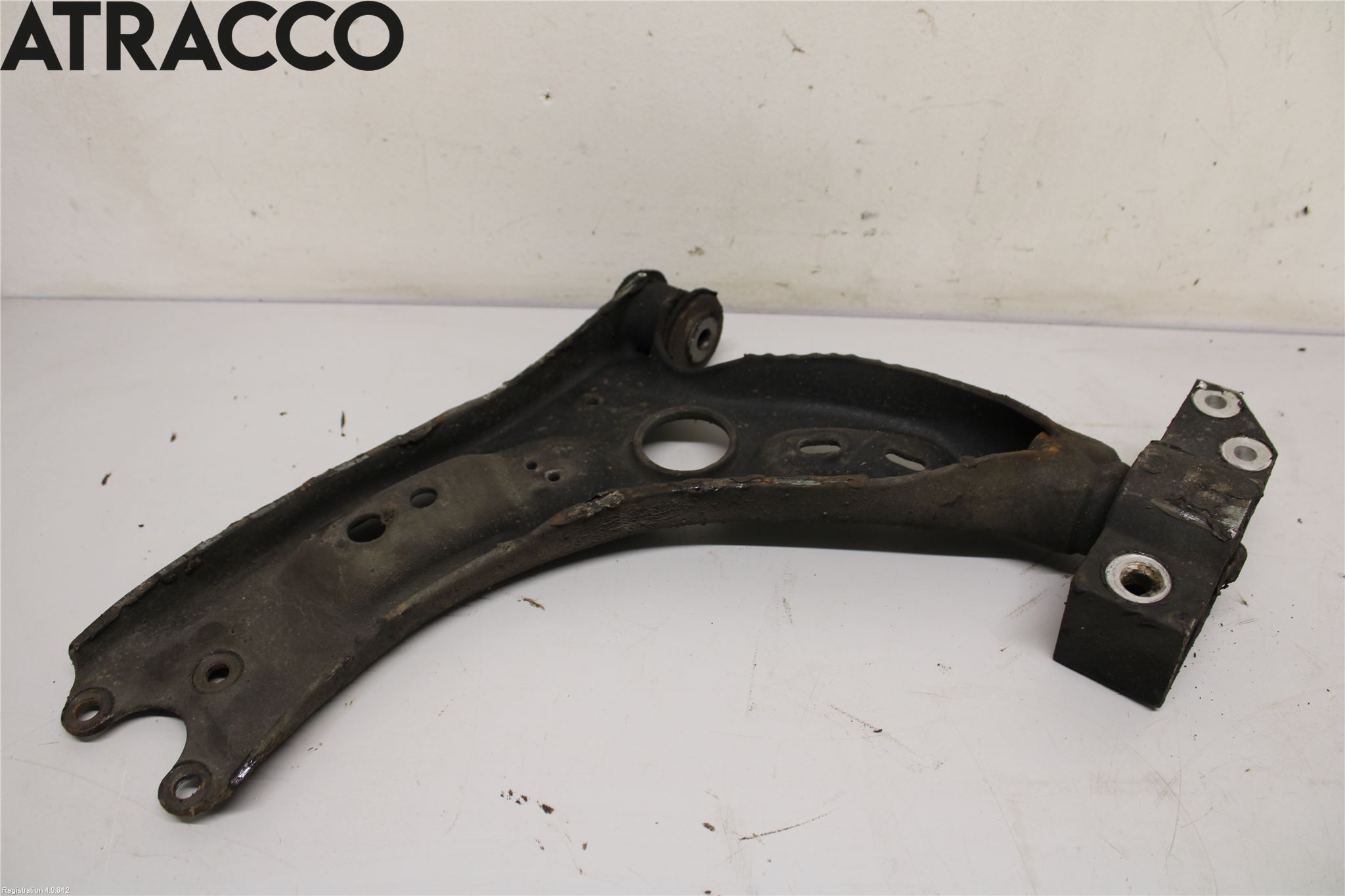 Volkswagen VW GOLF VI 09-13 Bærearm Foran Høyre Nedre