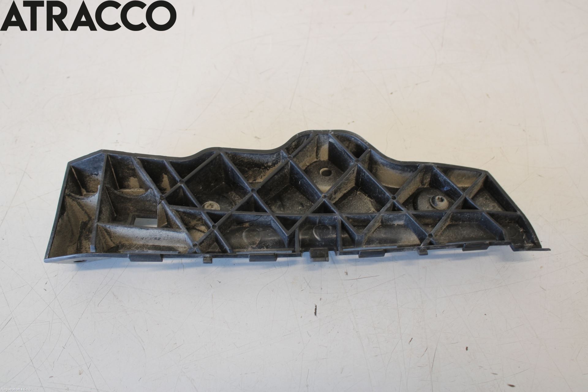 Mitsubishi COLT   04-08 Støtfangerfeste Bak Høyre