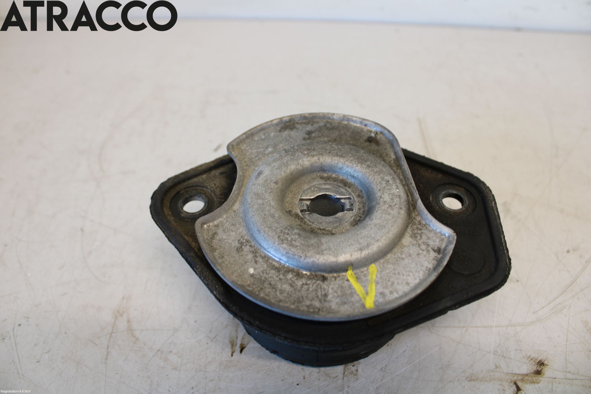 Volkswagen VW GOLF / E-GOLF VII 13-20 Motor Feste Gummi