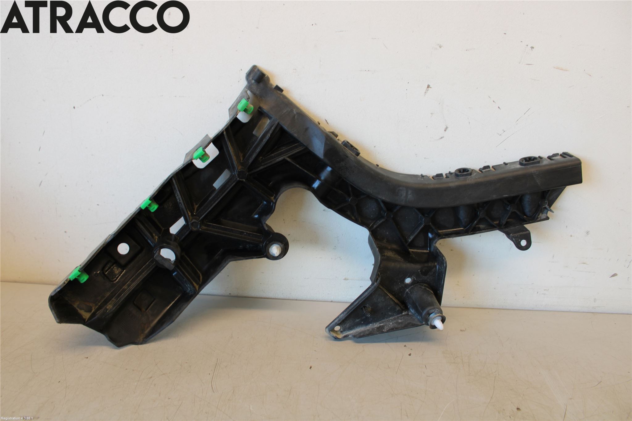 Volvo V60 19- Støtfanger Bak Feste