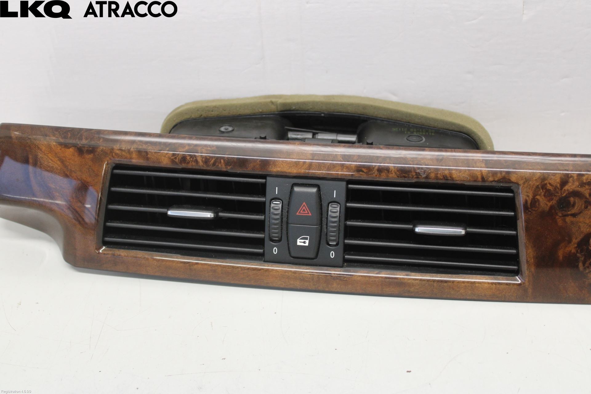 BMW 5 E60/61 Sed/Tou 02-10 Dashbord Kanal - Dyse