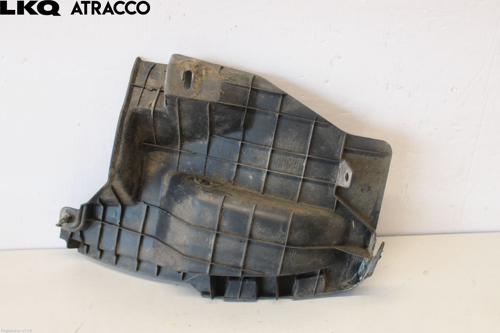 Toyota AURIS 13-19 Støtfangerfeste Bak Venstre