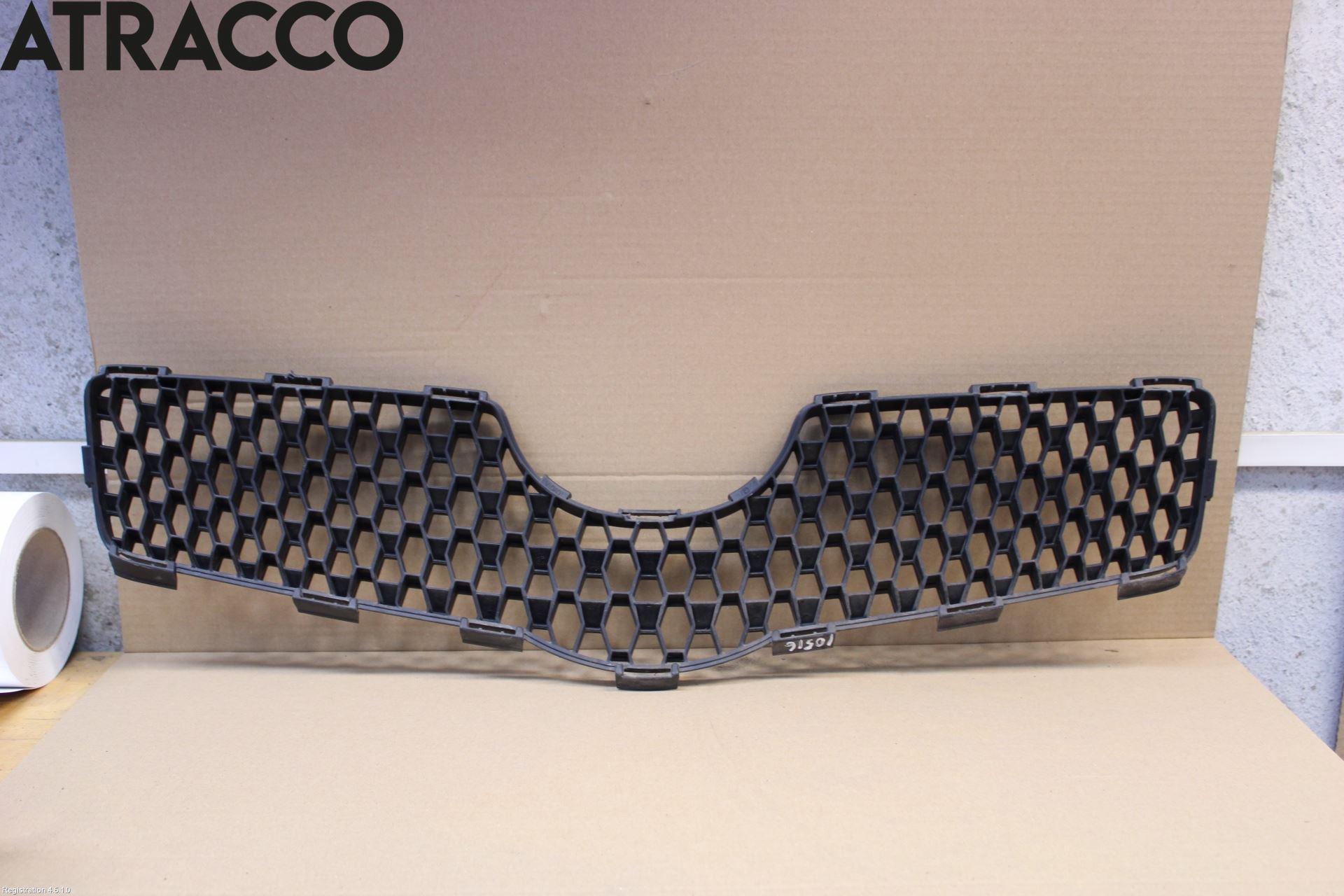 Toyota YARIS XP90 06-11 Grill Komplett