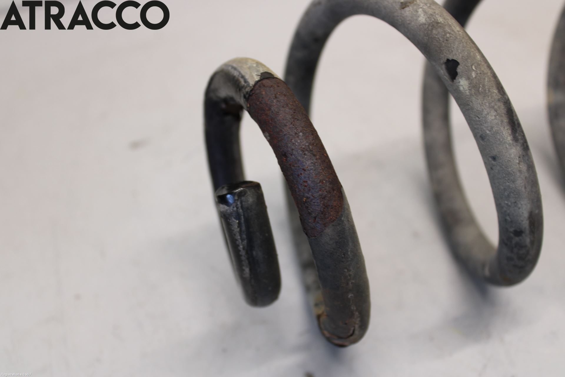 Nissan QASHQAI+2  10-14 Fjær Bak