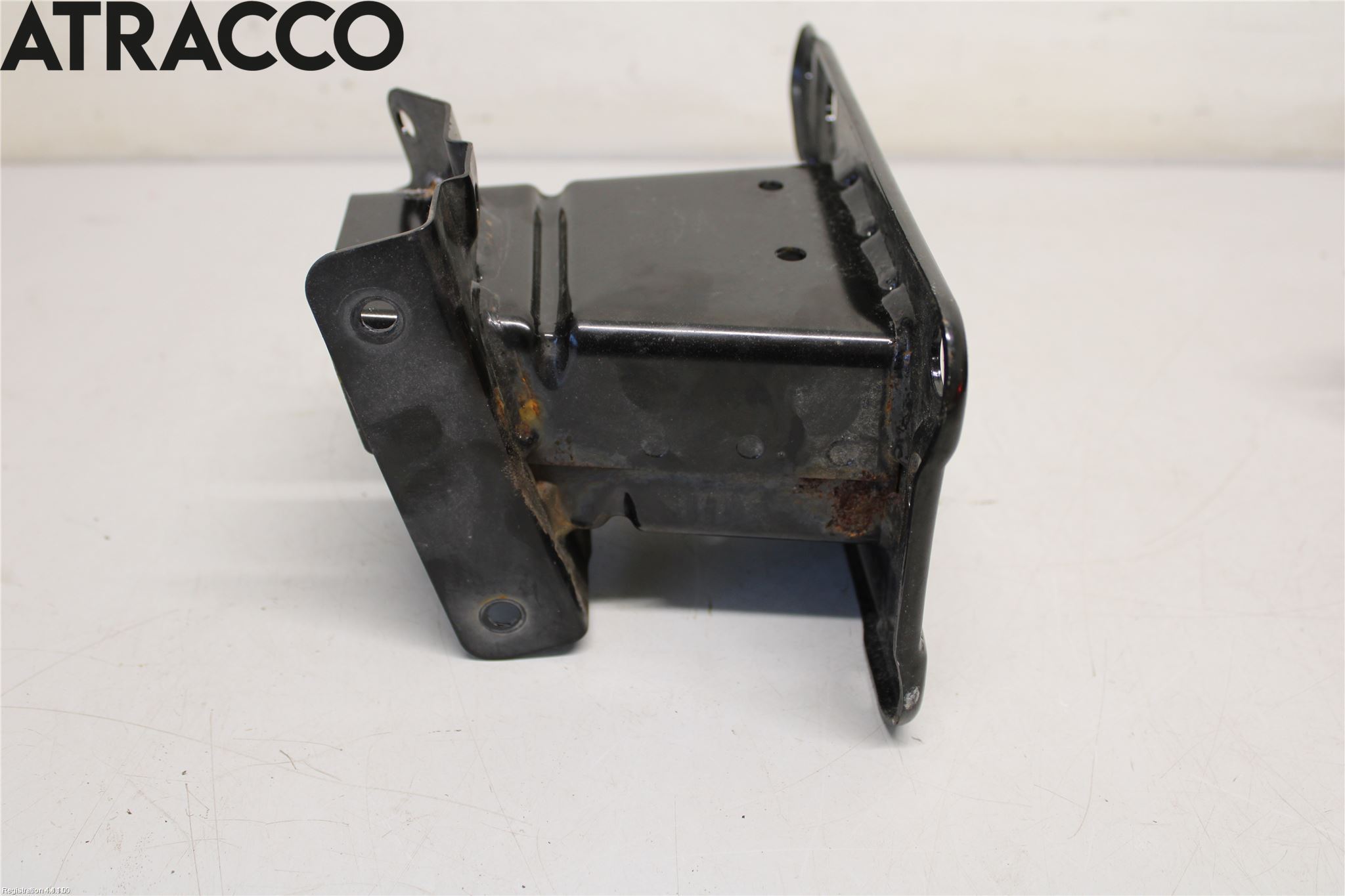 Hyundai IONIQ AE 17-22 Støtfanger Foran Feste