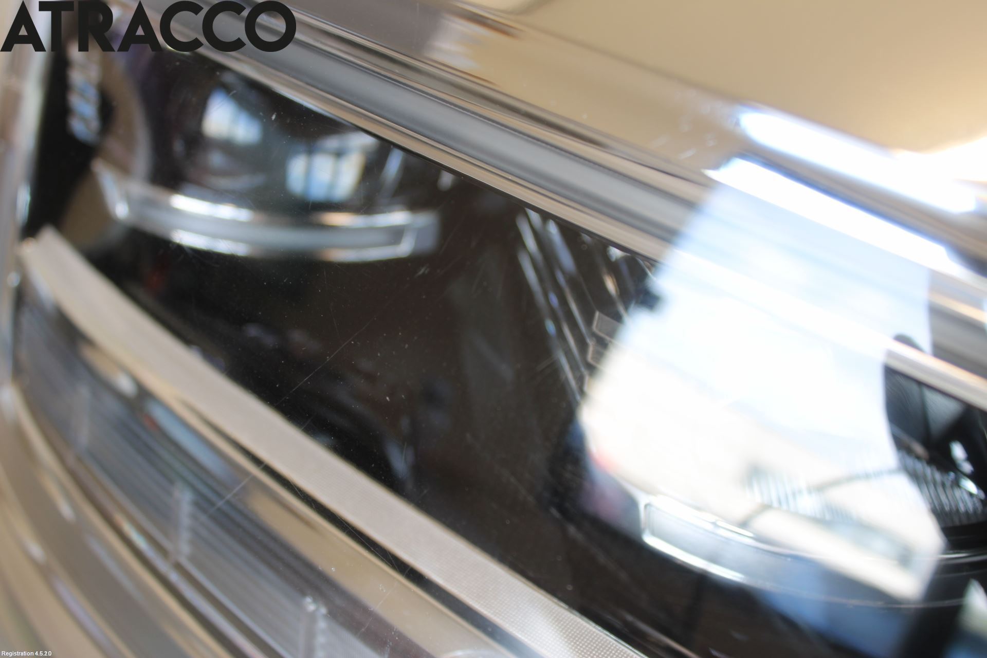 Volkswagen VW CRAFTER II / E-CRAFTER 17- Frontlykt Høyre