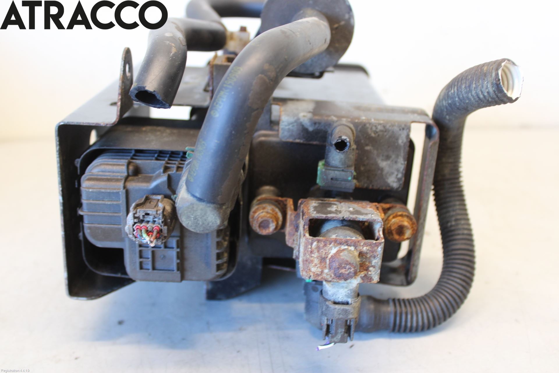 Mitsubishi OUTLANDER 13-21 Drivstoff Kolkanister