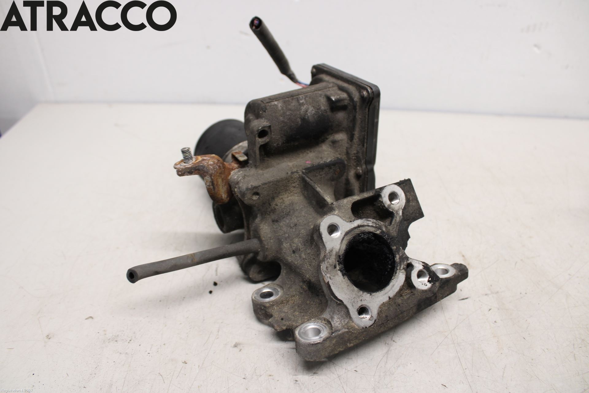 Toyota YARIS XP130 12-14 Inns Spjeldhus