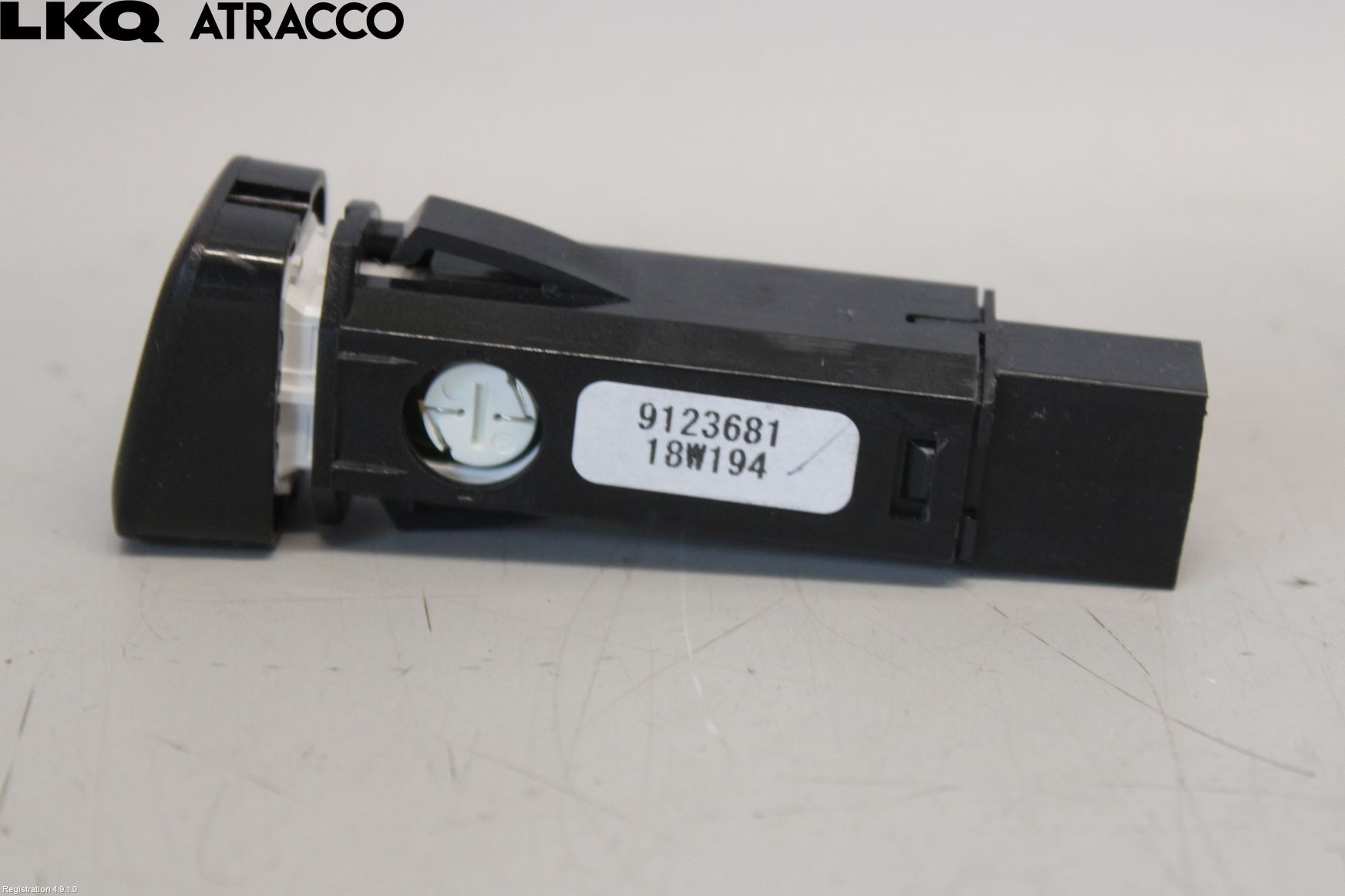 Volvo V60 14-18 Bryter Varsel (Nødblink)