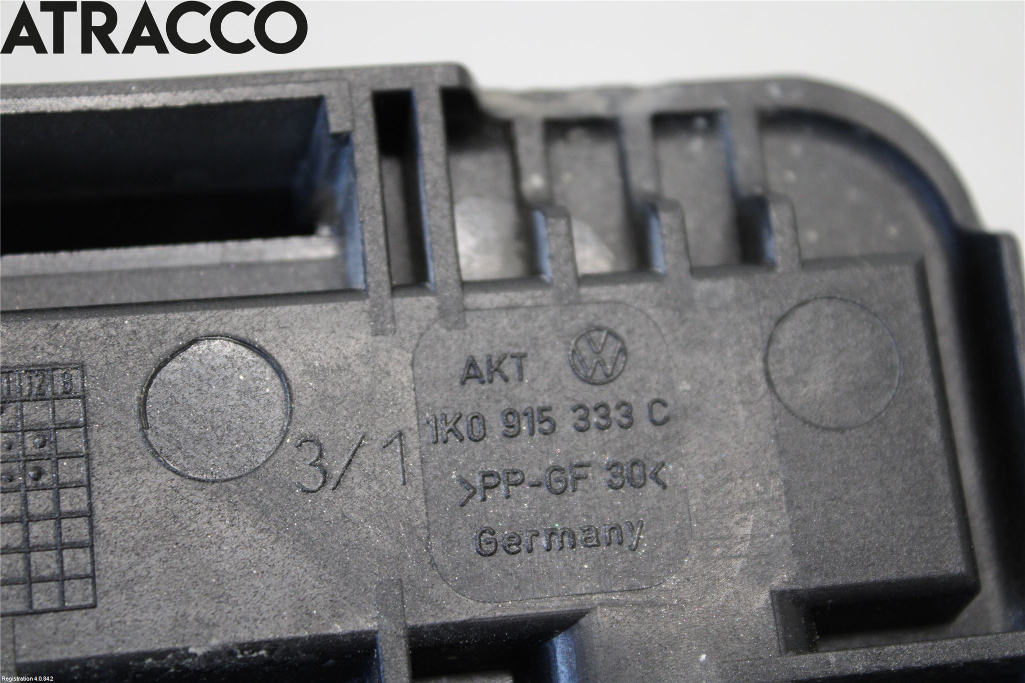 Volkswagen VW GOLF V 04-09 Batterikasse - Feste - Holder